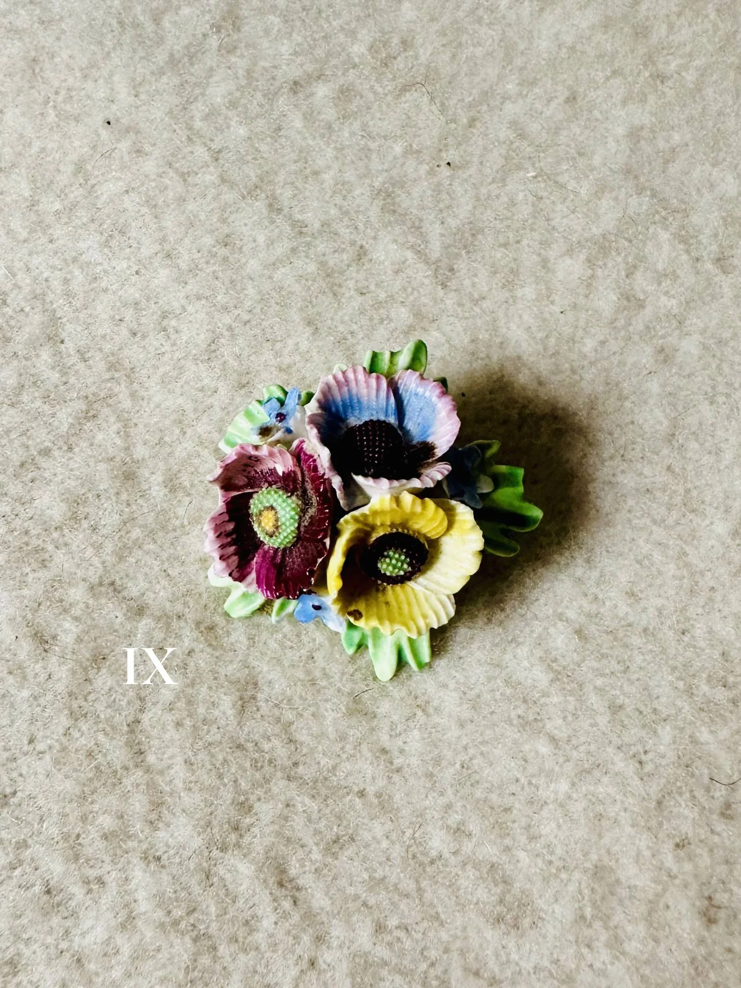 FLOWER BROOCH IX.jpg