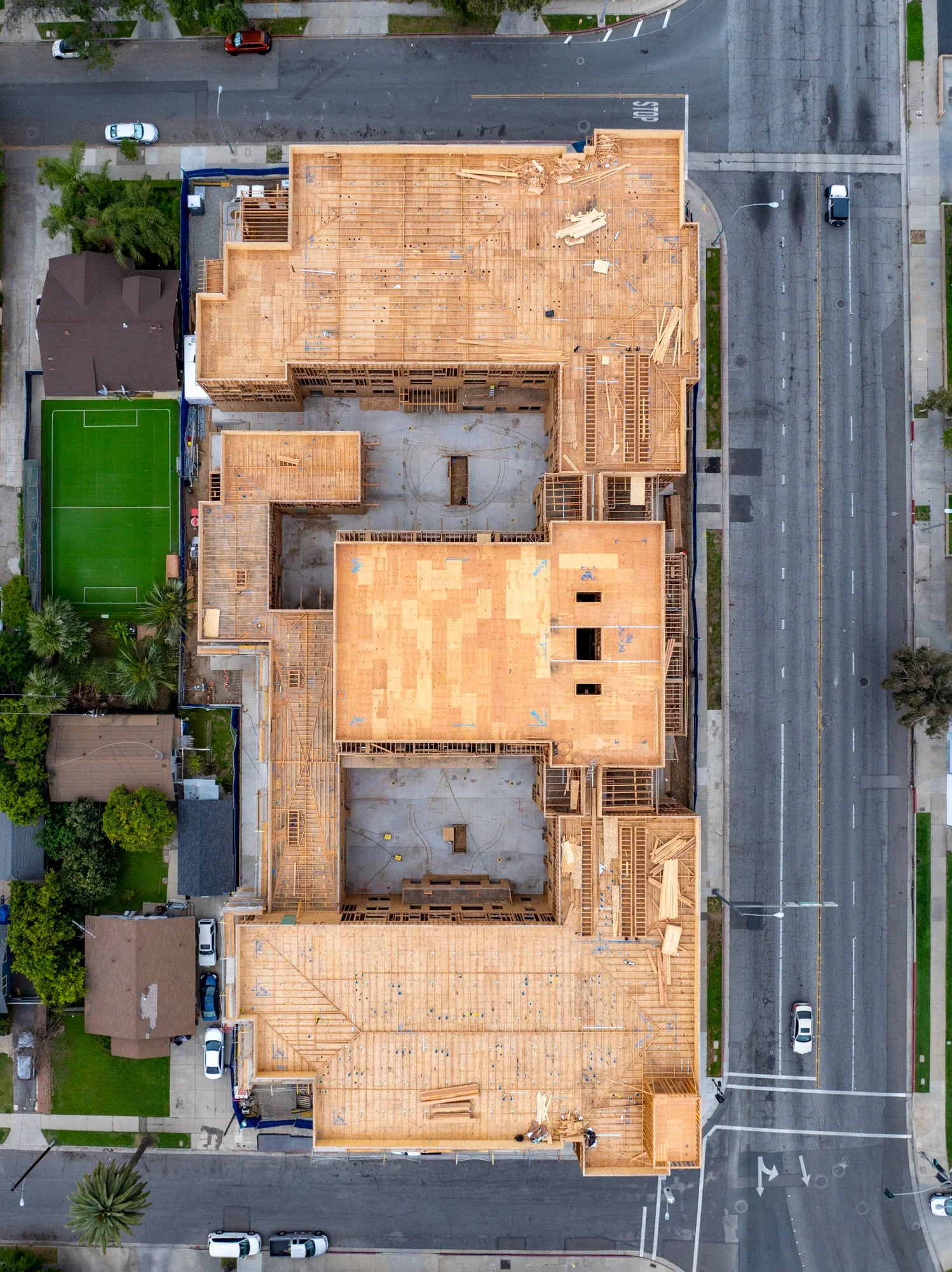 7 Reasons Why You Should Hire a Drone Pilot for Your Construction Site in Los Angeles