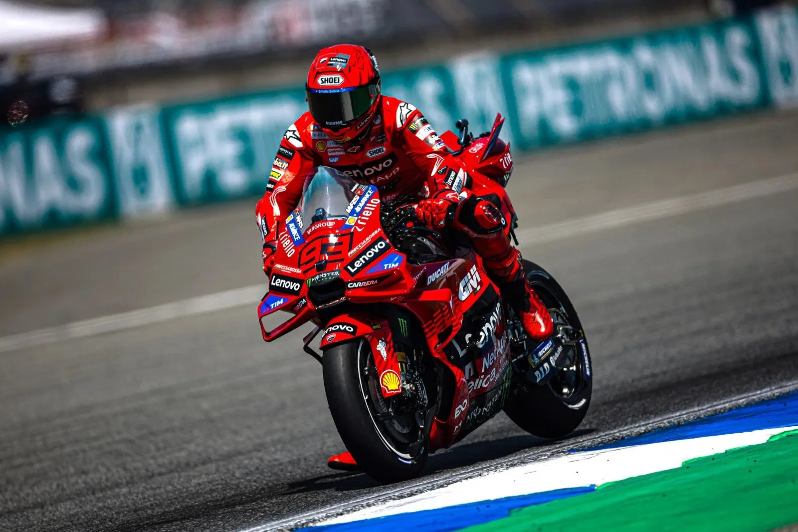 Márquez Stuns with Dream Ducati Debut Victory in Thailand