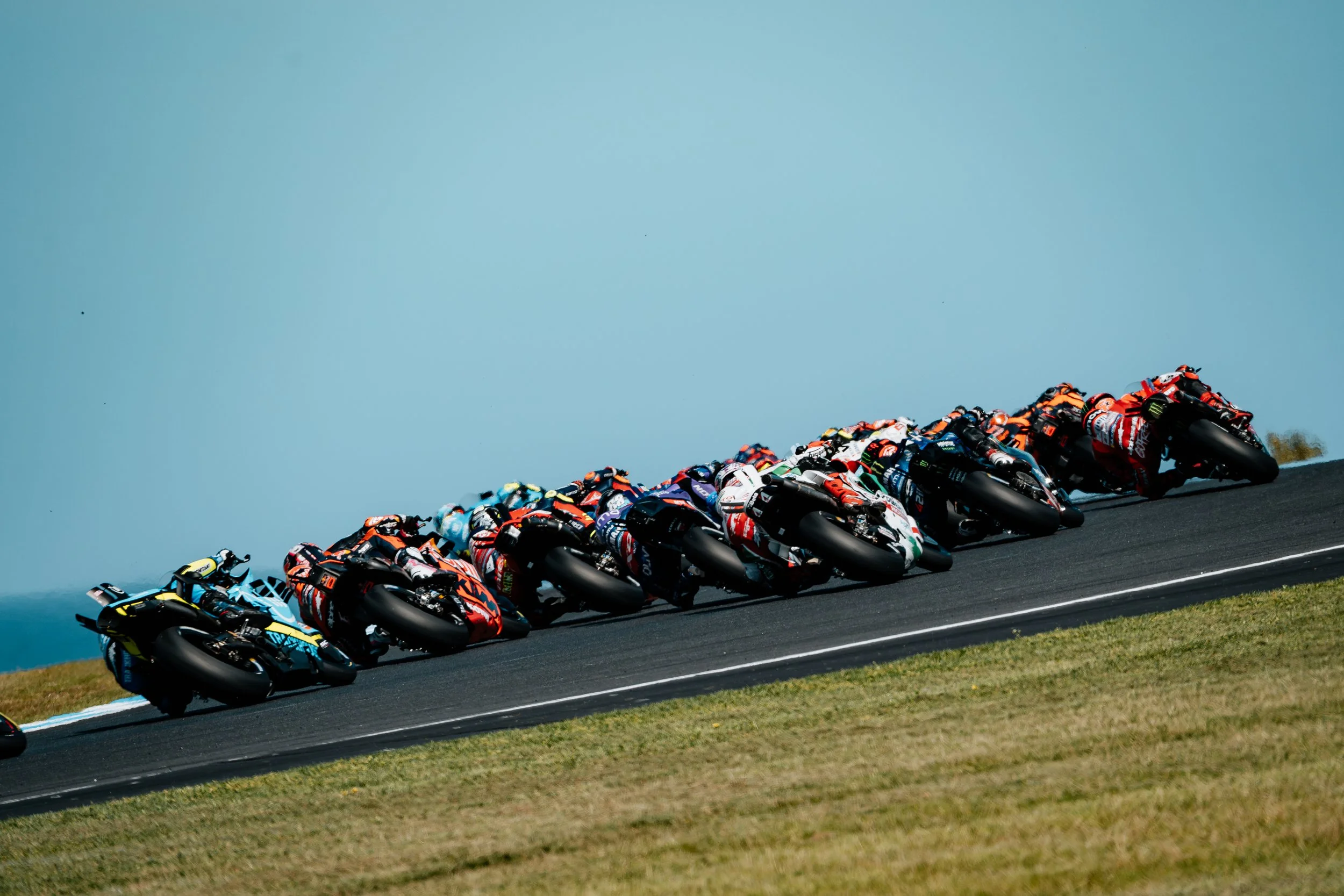 MOTOGP25-27.jpg