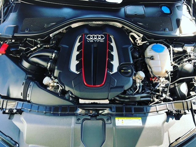 Audi S6 Engine.jpg