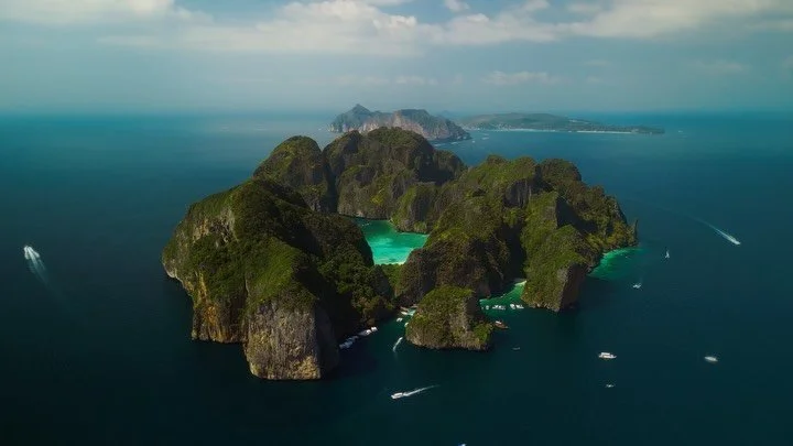 Almost two months exploring Thailand, captured in these frames.
This collage of images barely scratch the surface of how magnificent and diverse this country truly is, but I hope you can experience at least a glimpse of it through my eyes.
Traveling 