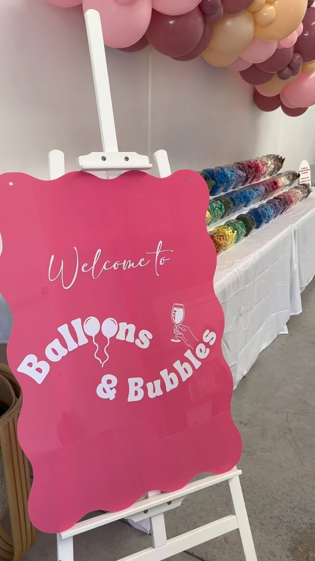 Another amazing balloon garland workshop done and dusted at the amazing @s.k.h.q
The last workshop for 2024 is TOMORROW @brookfieldshowsociety and there are some last minute tickets available!
Keep an eye out for 2025 dates π ππΌ
#workshop #bal