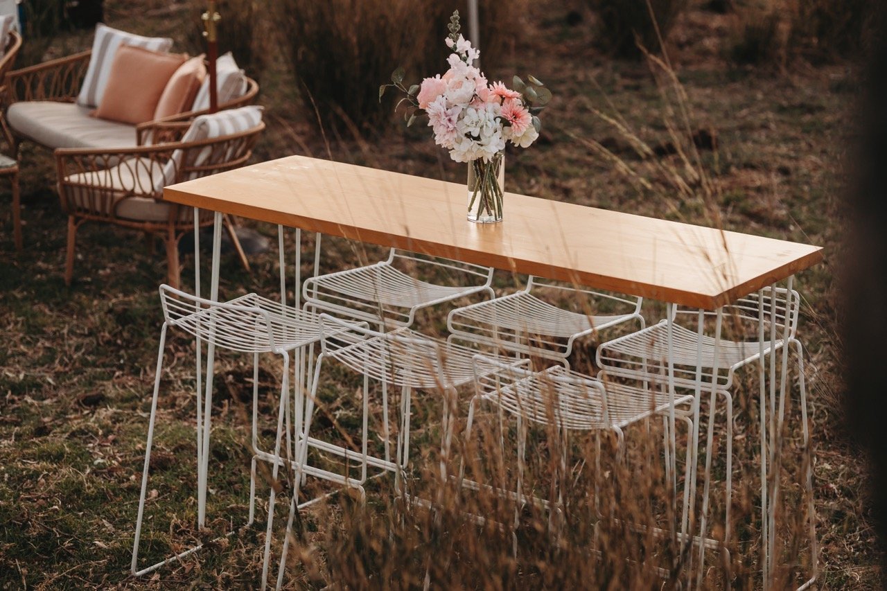 Bar Table FILO White hair pin Leg 3 Large.jpeg