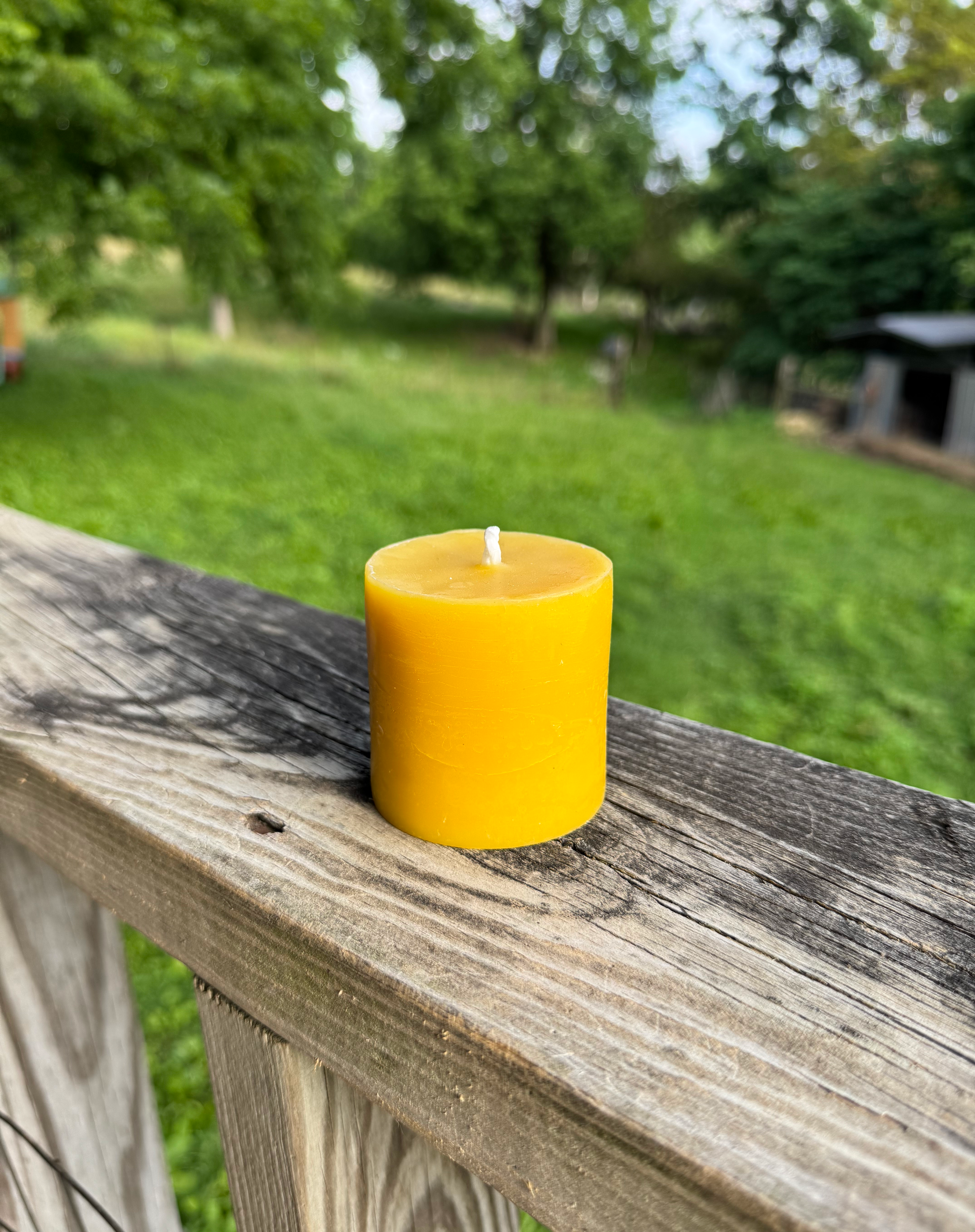 Beeswax Candle_Medium Wide Pillar.png