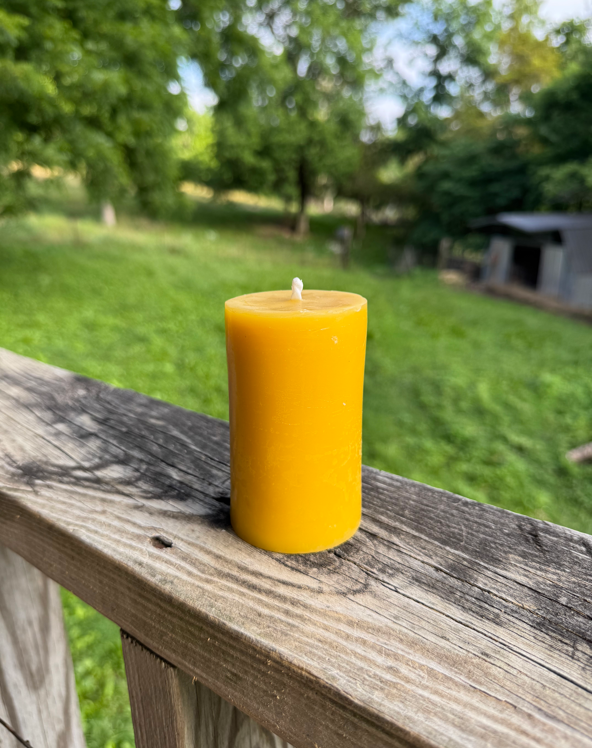 Beeswax Candle_Medium Pillar.png