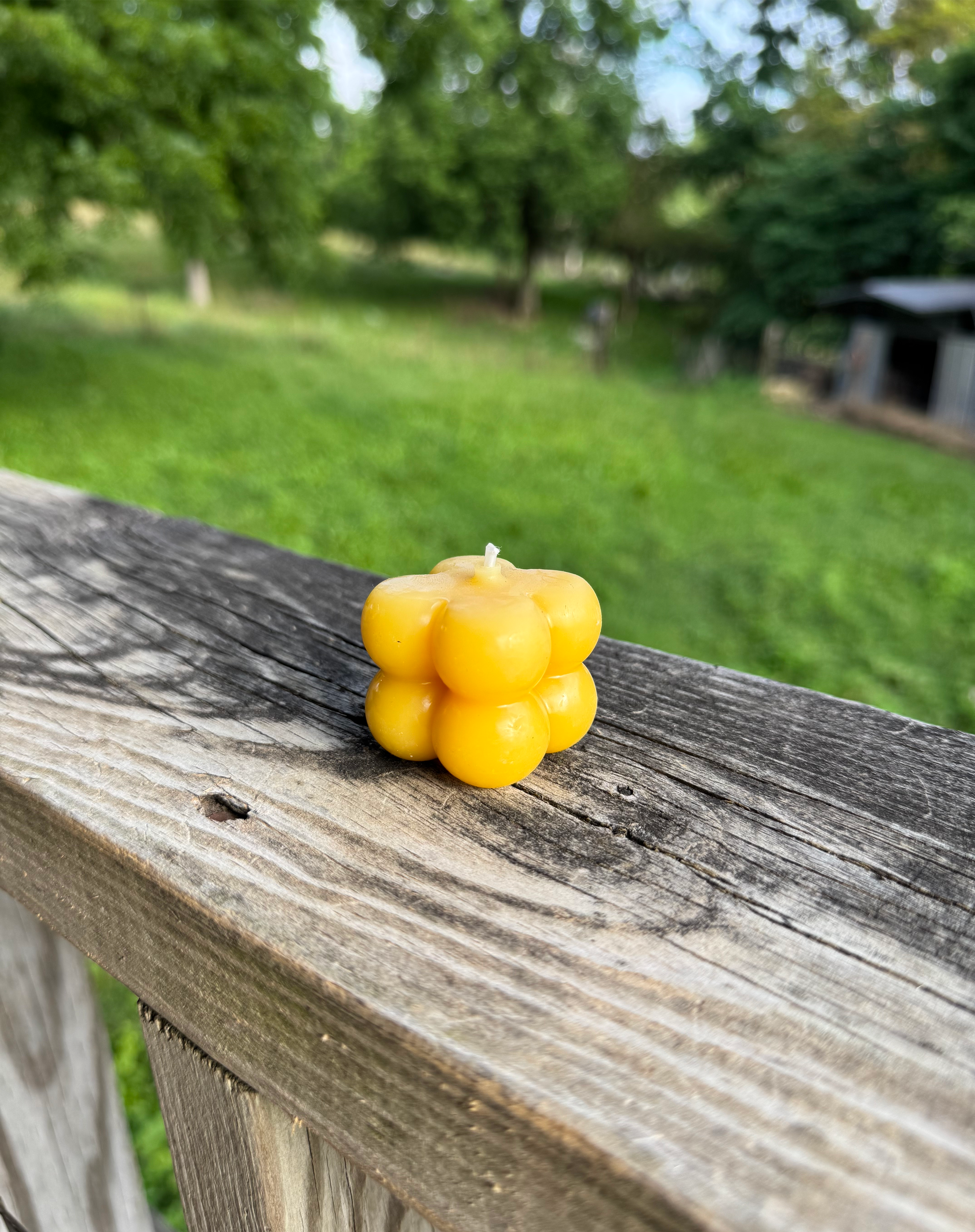 Beeswax Candle_Bubble.png