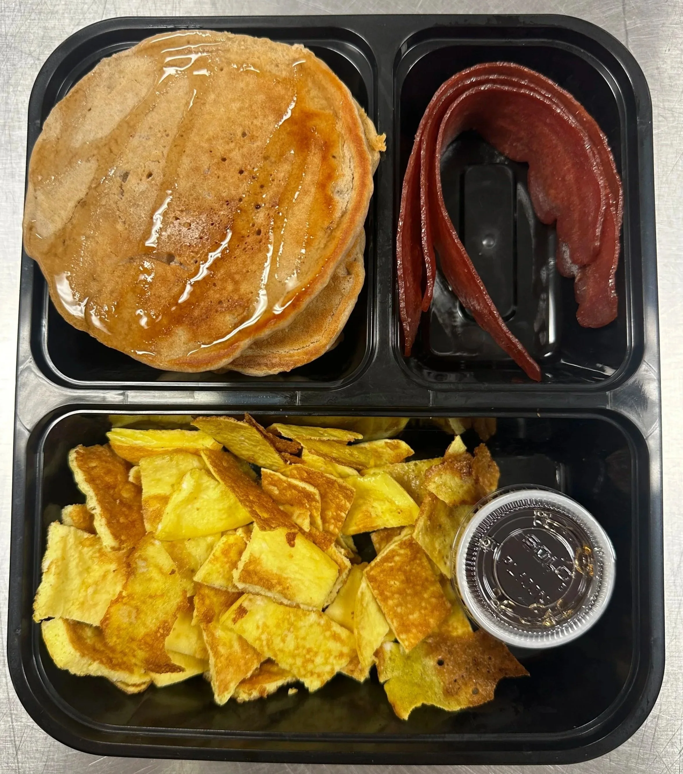 Fresh prepared meal from Fit For You Guam featuring a balanced portion of protein, vegetables, and carbs. A convenient healthy food option on Guam for busy professionals, families, military members, and anyone looking for easy meals.