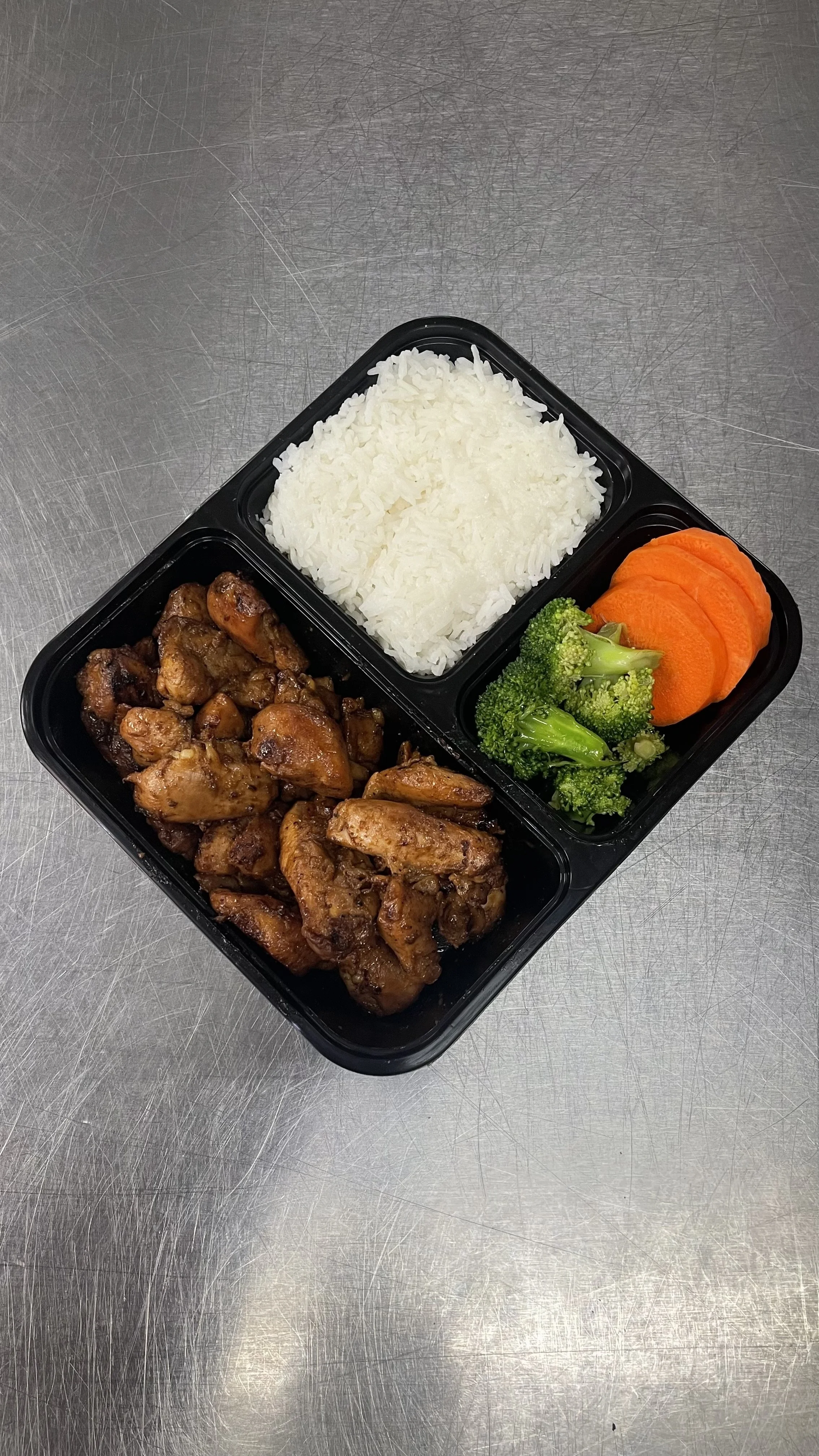 Calamansi Chicken with White Rice & Veggie Medley