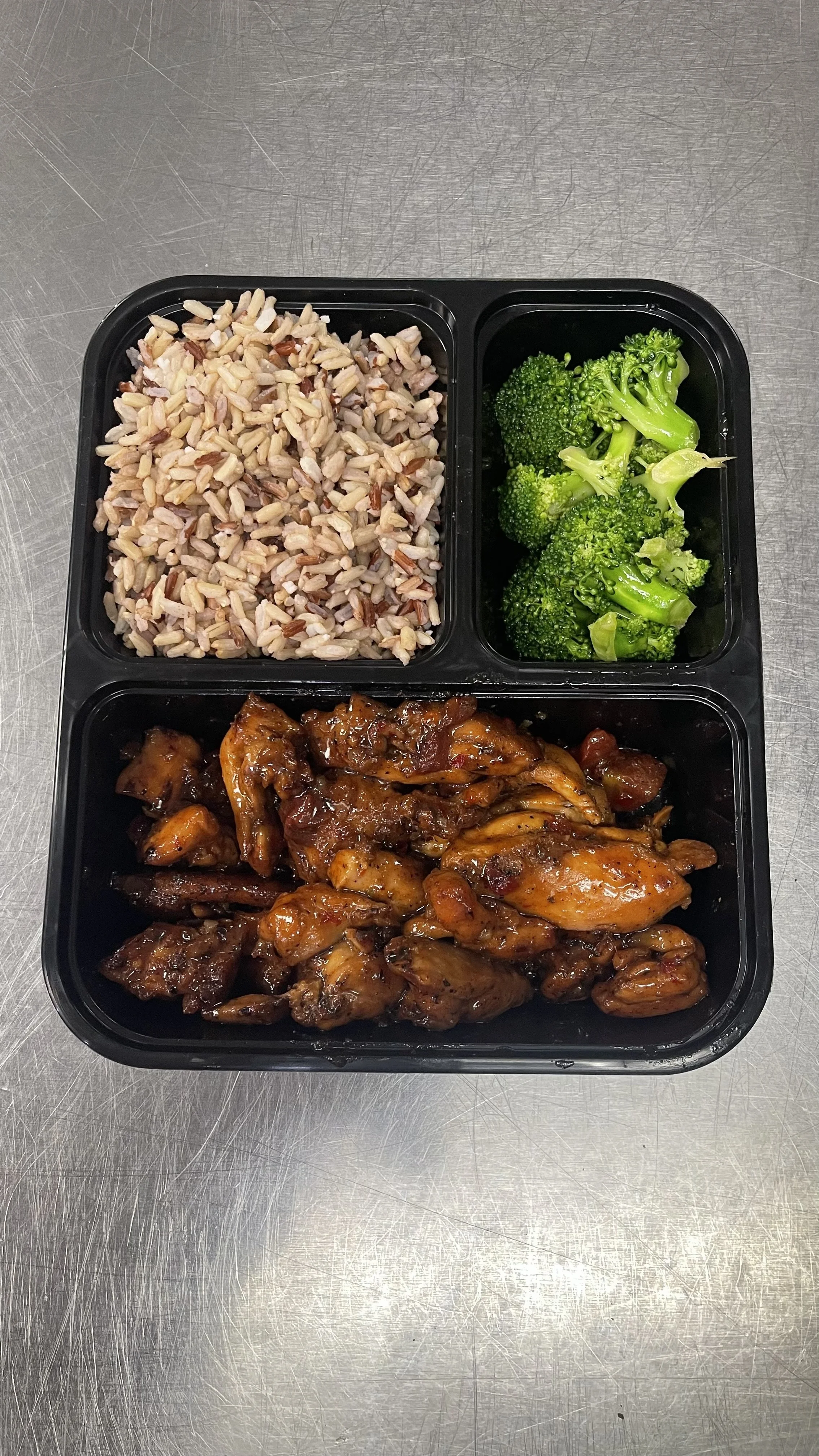 Sweet n sour Chicken with Brown Rice and Broccoli.jpg