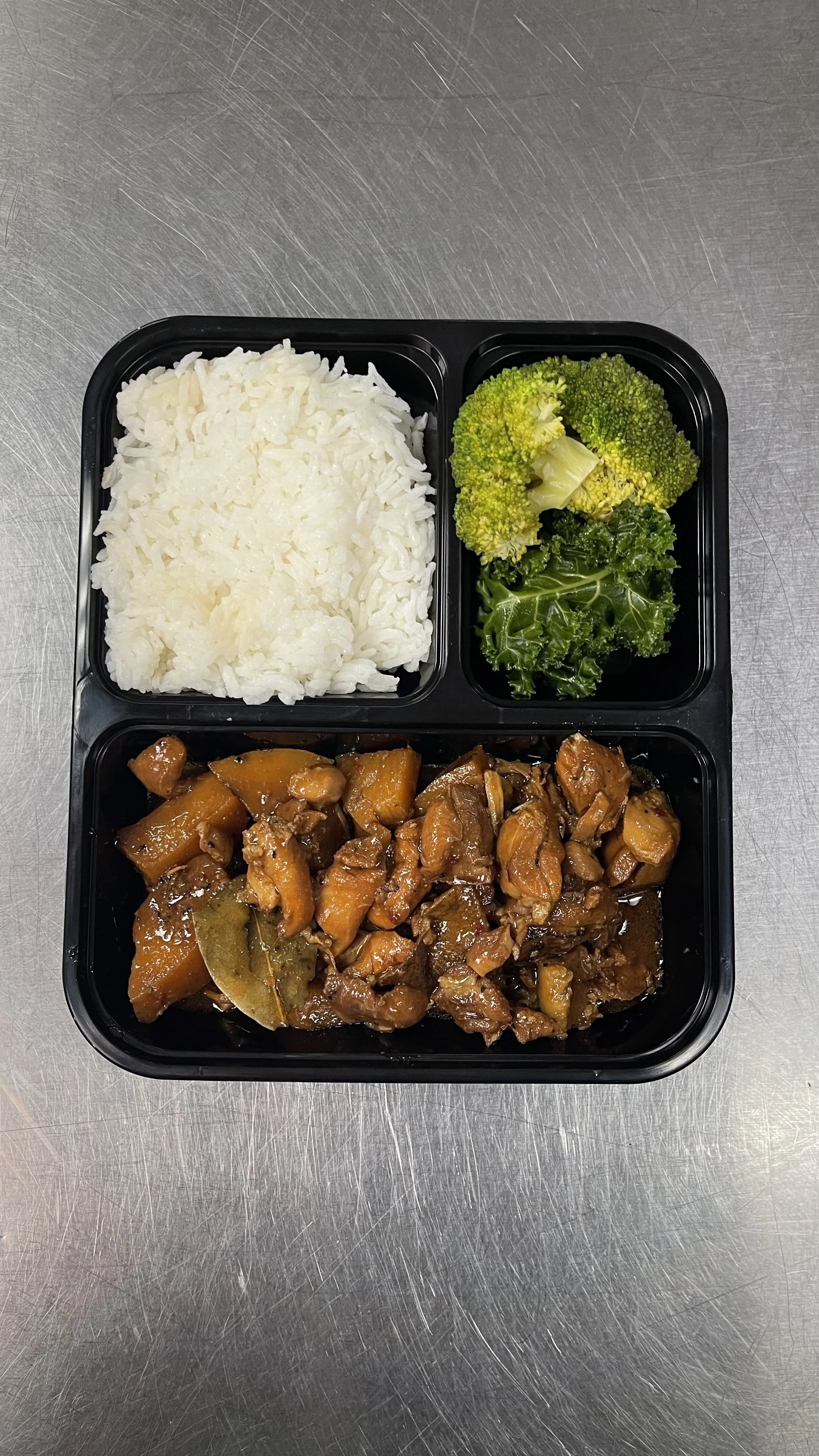 Chicken Adobo with White Rice and Veggie Medley.jpg