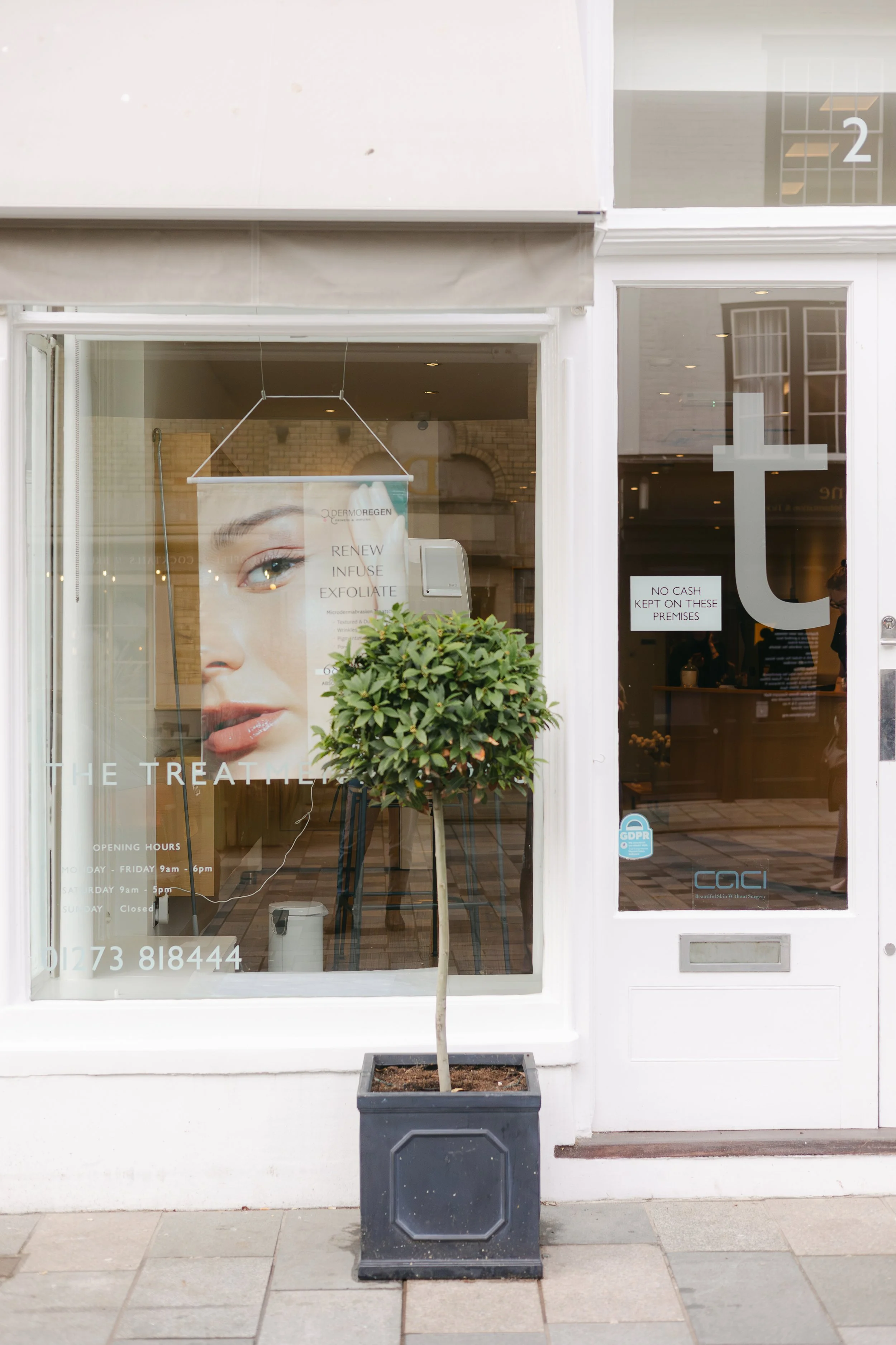 Treatment-Rooms-Brighton-Dec-24-brand-shoot-stories-by-chloe-brand-photography-uk-88.jpg