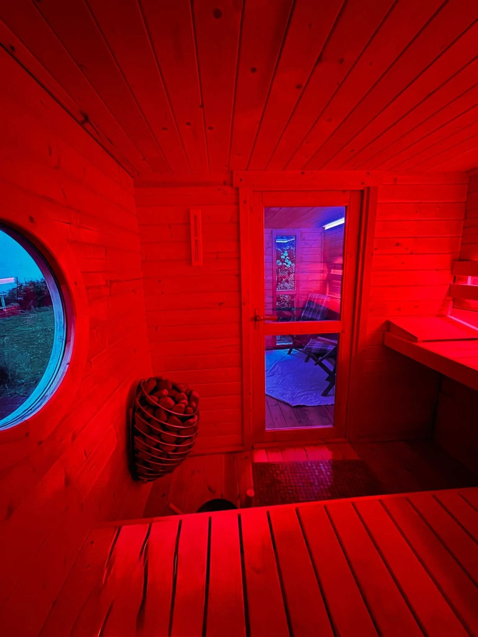 Sauna bei Nacht LED.jpg.JPG
