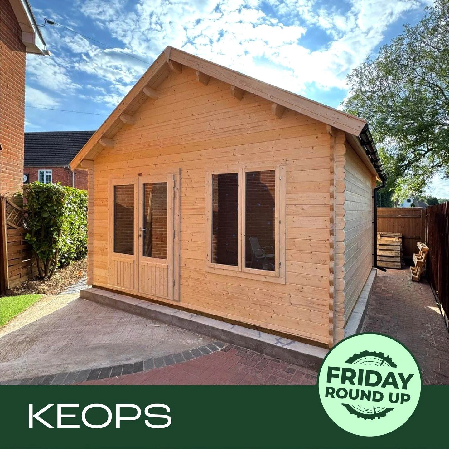 From garden cabin to golf simulator, this 4.5m x 4.5m traditional apex build in Camberley is every golfer&rsquo;s dream! 
🏌️&zwj;♂️
With a steep roof pitch and smart positioning more than 2.0m from the boundary, the design falls under permitted deve
