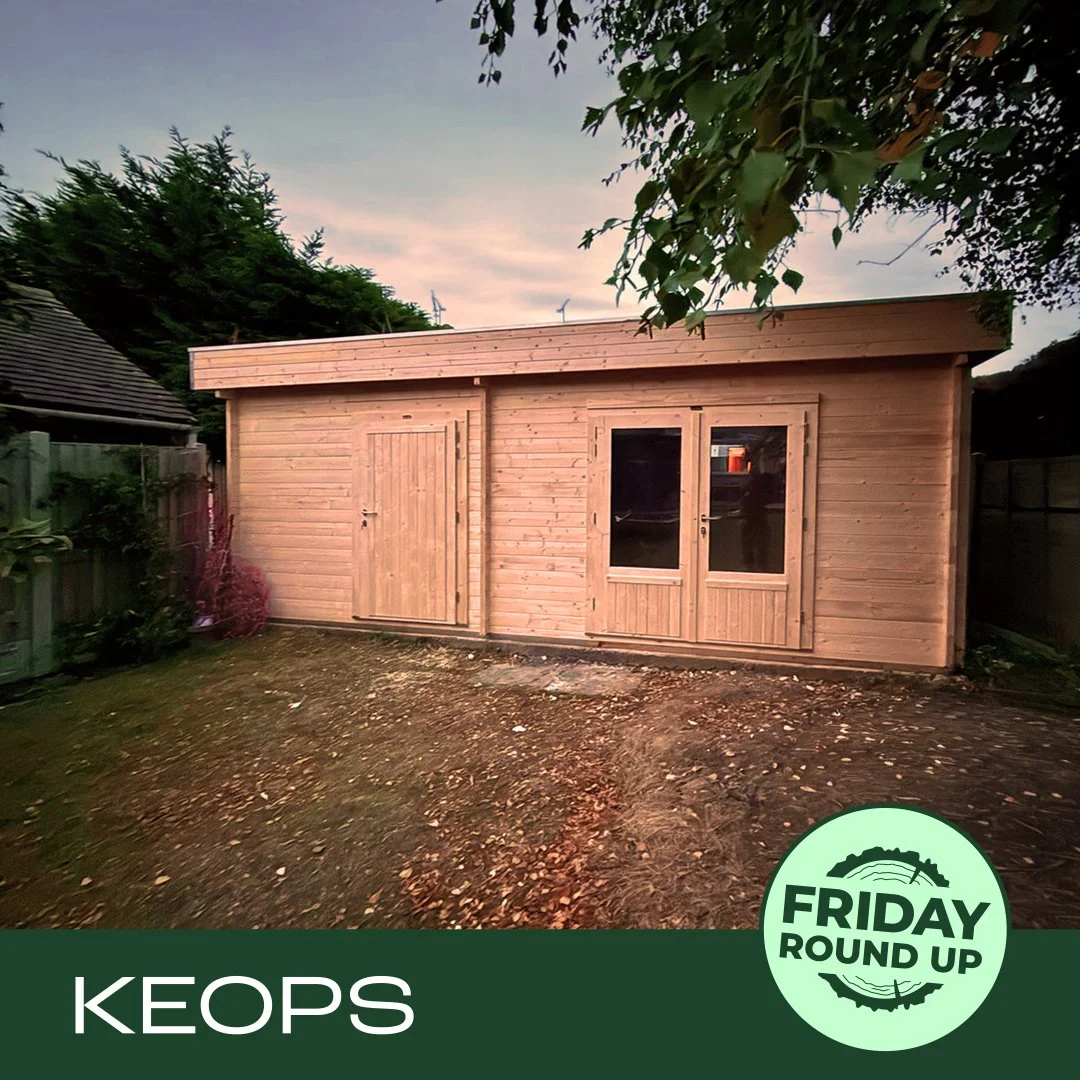 This week we&rsquo;re showcasing a 6.13m x 3.9m Moderna flat roof cabin in Essex, a clever multi-purpose space designed to do it all🙌

On the left, a fully functional garage/storage room with garage doors and a solid wide access door.

On the right,