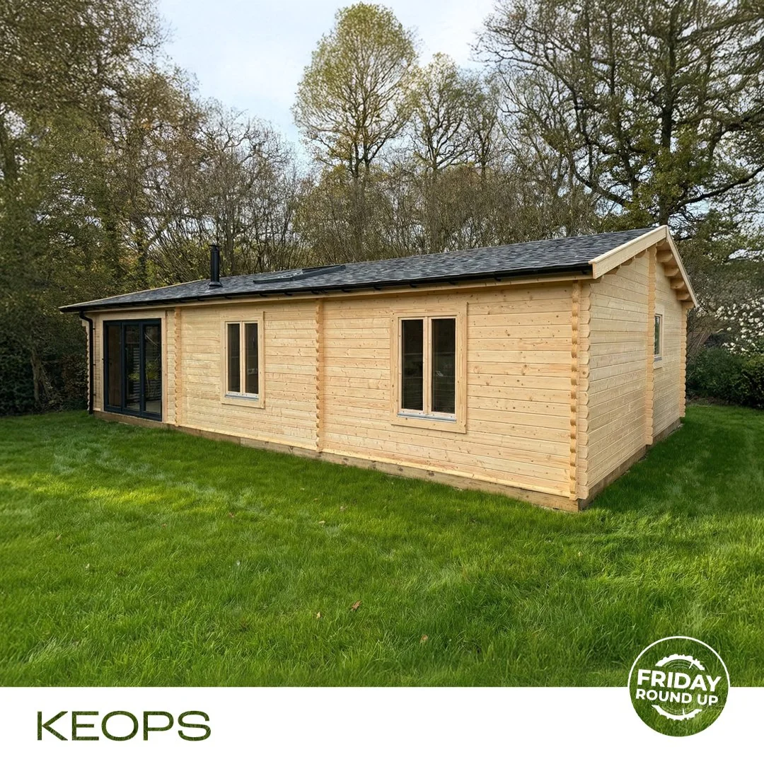 This week we delivered a beautifully crafted 6m x 12m two-bedroom mobile home to Dorking, a cosy, cleverly designed space that makes the most of every metre.

Inside, it features an inviting open-plan living/kitchen/dining area (6m x 4m + 4m x 3m), a