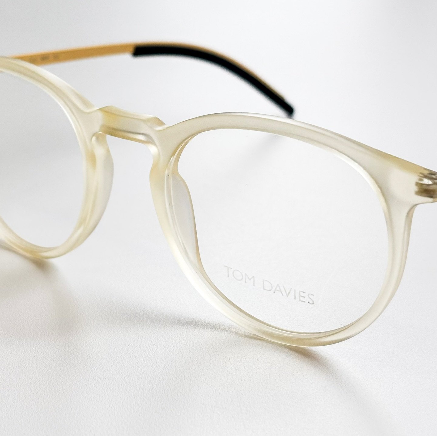 Reintroducing @tdtomdavies to Eyelines ✨💜

We&rsquo;re excited to announce the return of Tom Davies eyewear to our collection - a brand known for its fully customisable designs and wide range of styles. Each frame is tailored to suit your unique fit