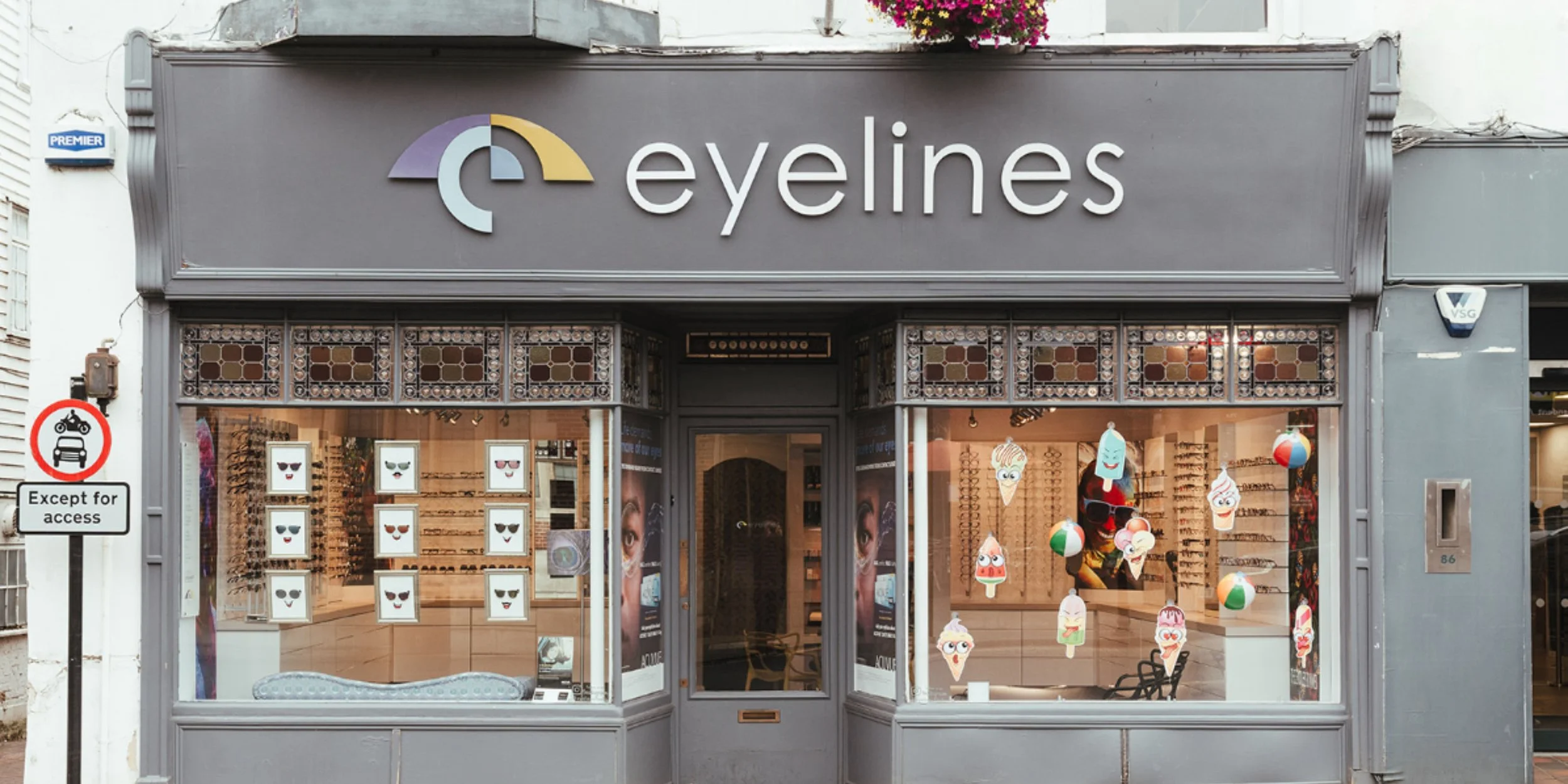 Why choosing an independent optician really does make a difference