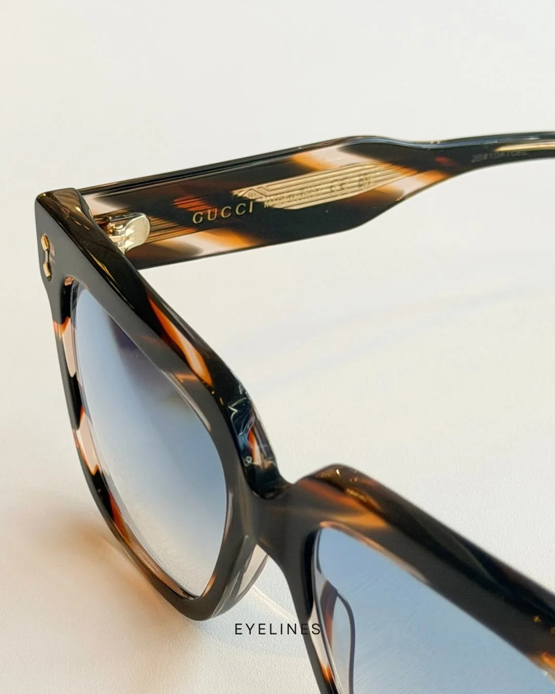 Two patients, two completely different looks.✨

The reactive @marmalondon Dinamica Sun lenses can be a chance to get creative and make eyewear truly personal. From choosing the perfect lens colour to creating a look that complements each frame, the p
