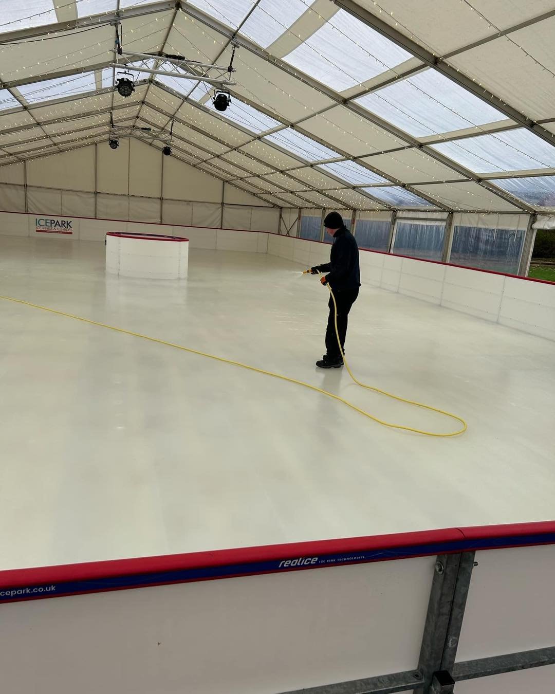 The ice is nearly set, and the skate area is getting ready! 
It must be time to start decorating 🎄.