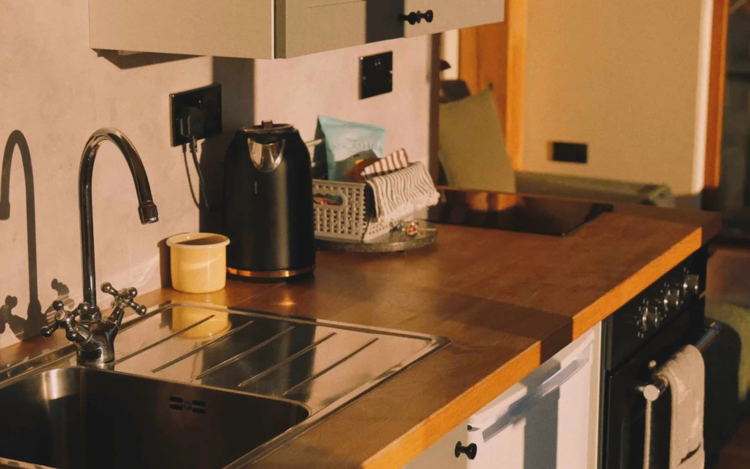 6 Recharge Cabin - Kitchen.jpg