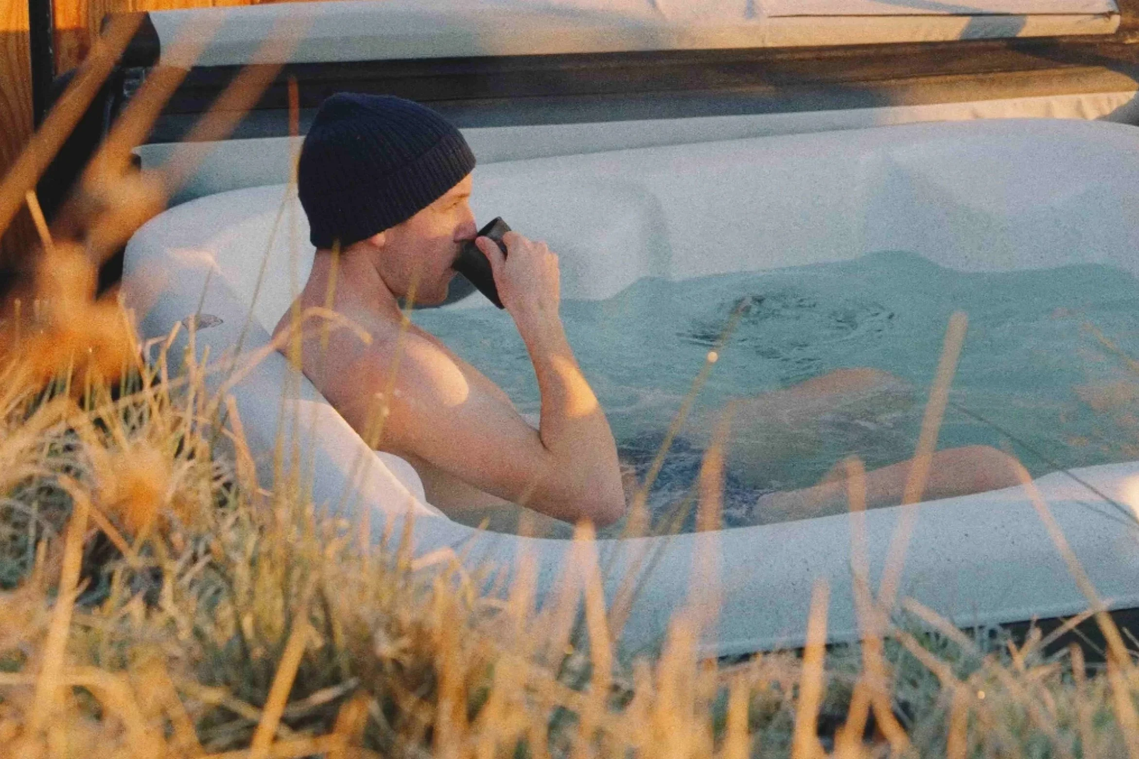 3+Recharge+Cabin+-+Hot+Tub.jpg