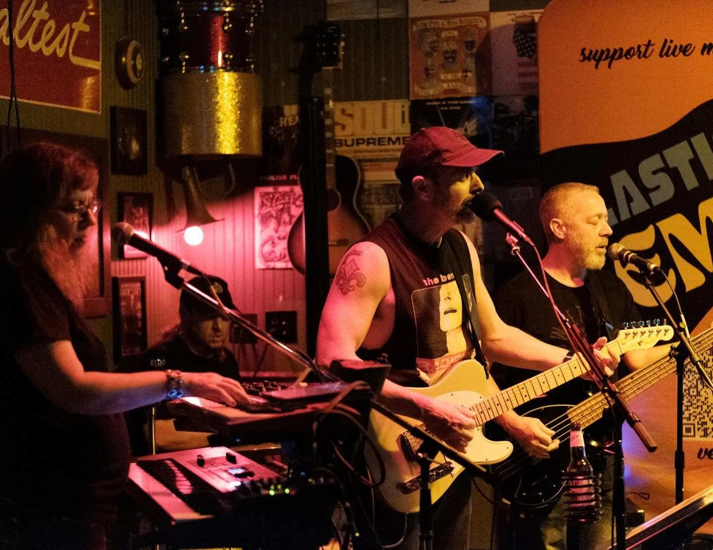 Good times at@oteysedgewood last night! 🎸 Thanks to everyone who came out to hang with the Gems 💎