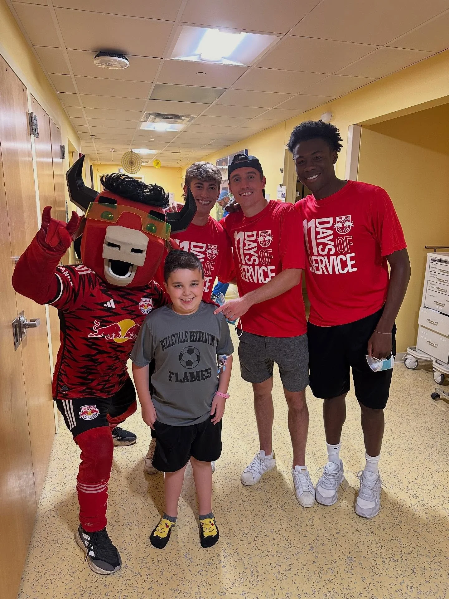 Nothing better than giving back. Yesterday, we spent the day at @hmhnewjersey with some incredible patients as part of our 11 Days of Service 💛