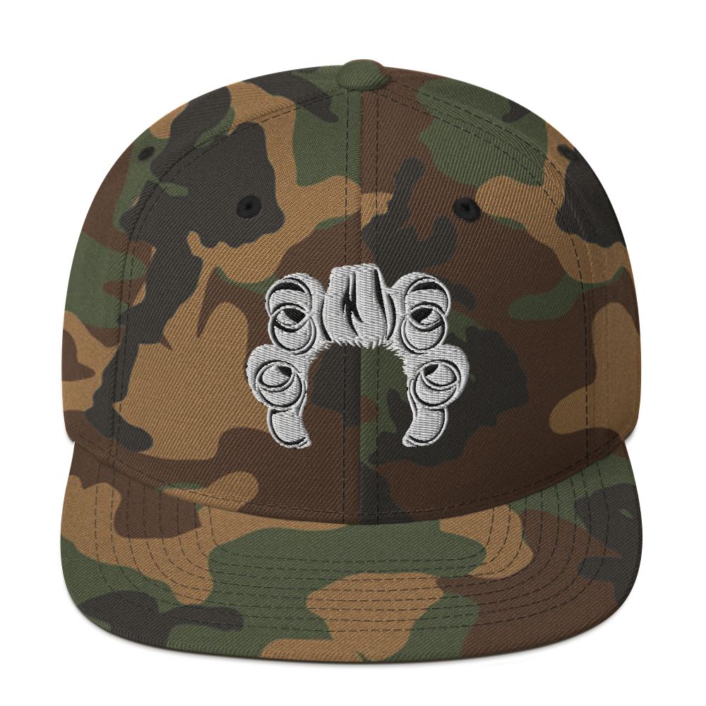 classic-snapback-green-camo-front-67787bc4bb67d.png