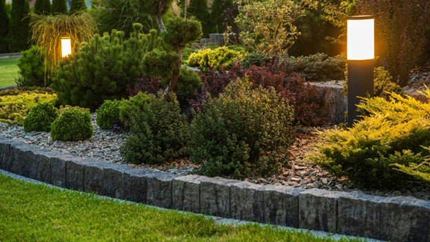 Here’s Why Luminous Lighting Is the Professional Landscape Lighting Company in Kansas City That Homeowners Trust