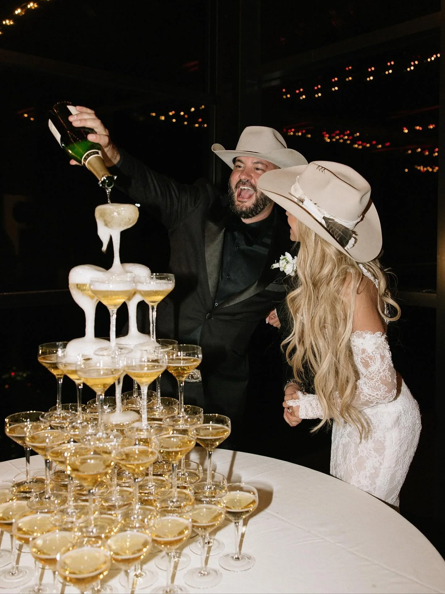 What a wedding to end the main part of my 2025 season 🍾🥂 From the unexpected blizzard during their ceremony to the after party at the Million Dollar Cowboy… Stevi and Anthony threw the best party ever. So so grateful for this year and alread