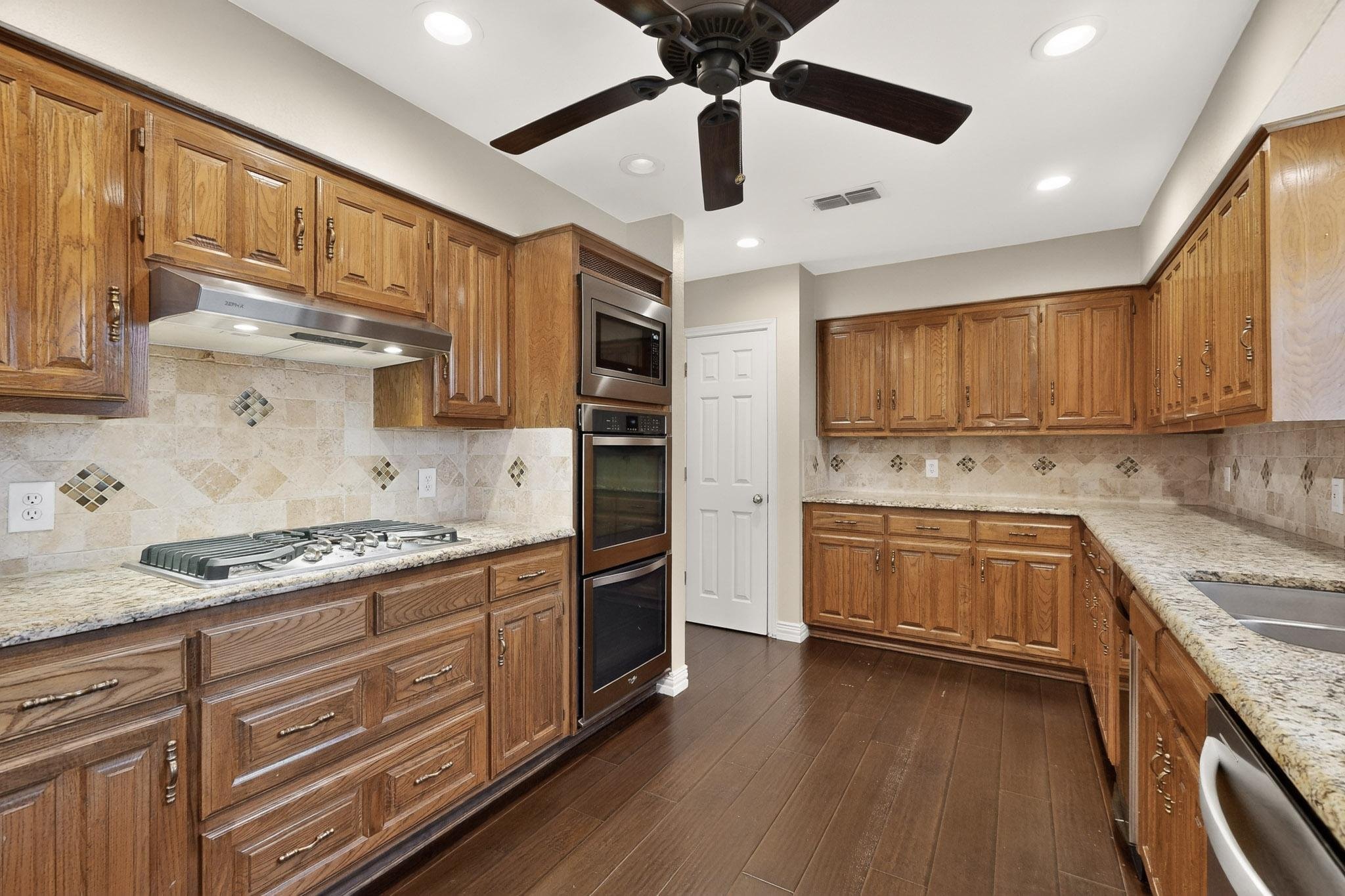 1424 Homestead Ct - 6.jpg