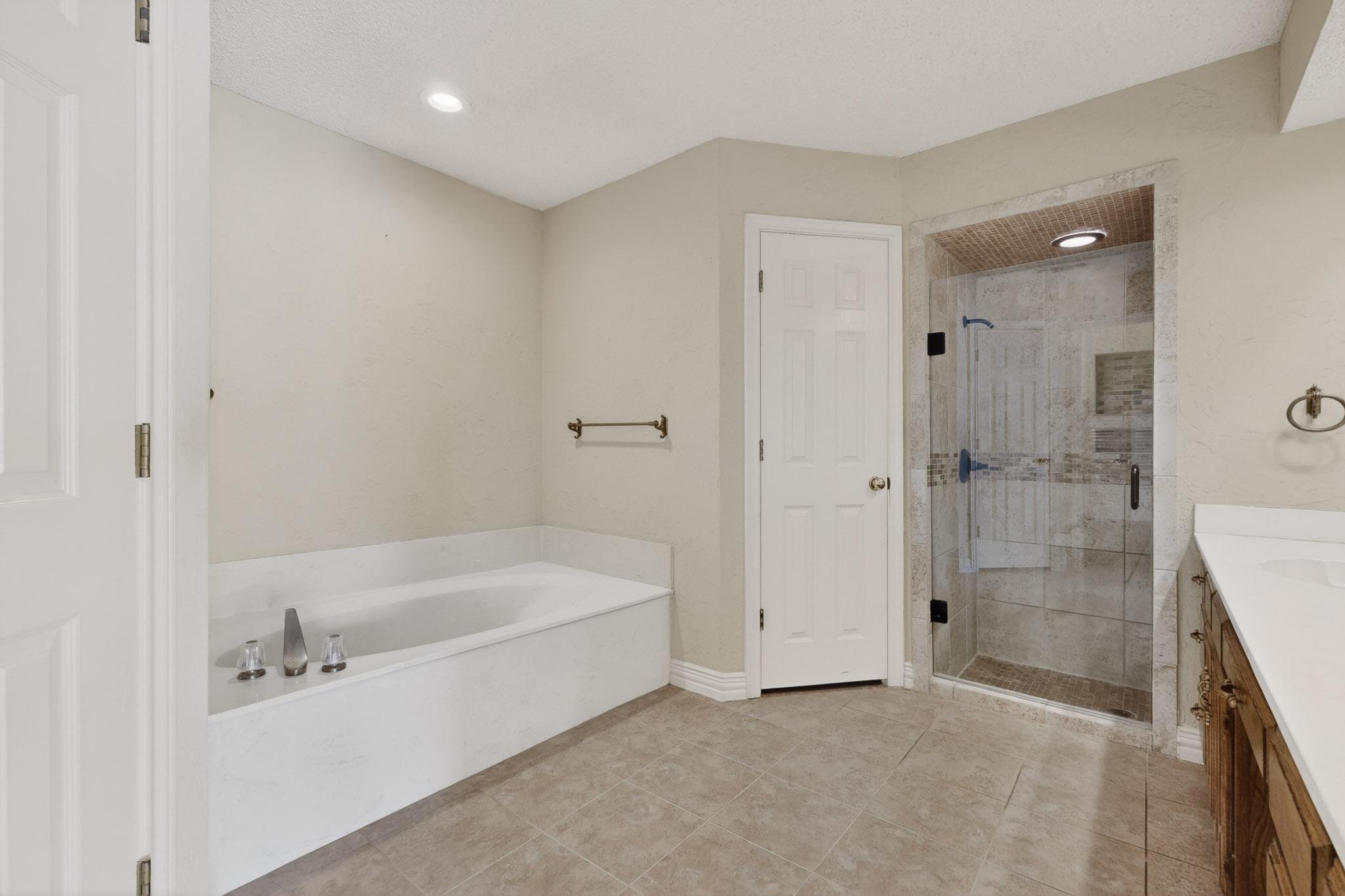 1424 Homestead Ct - 22.jpg