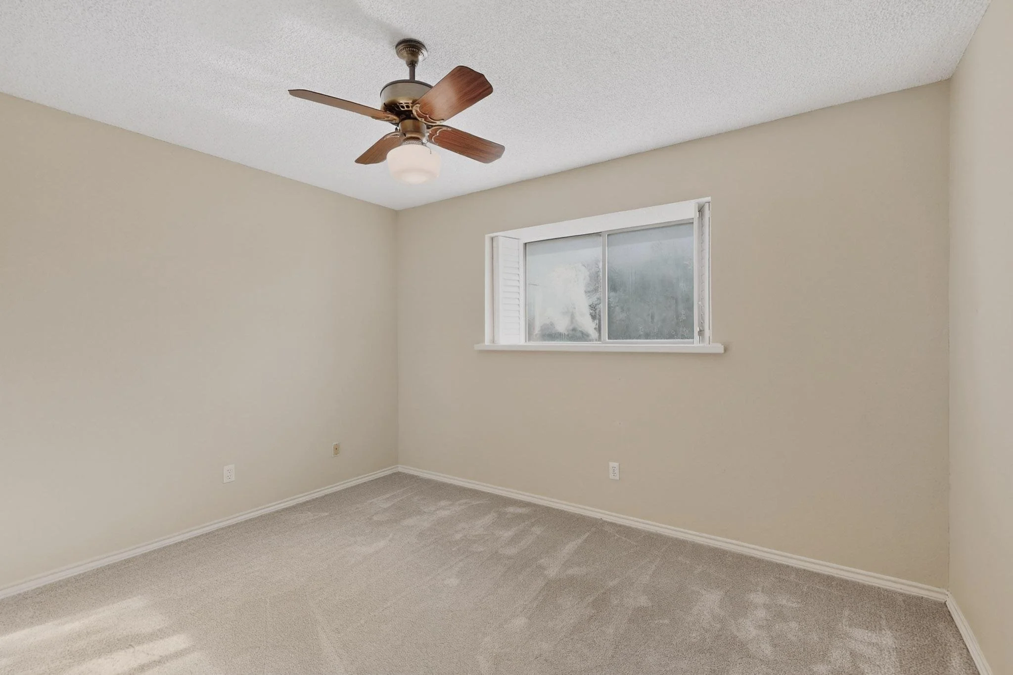 1424 Homestead Ct - 32.jpg