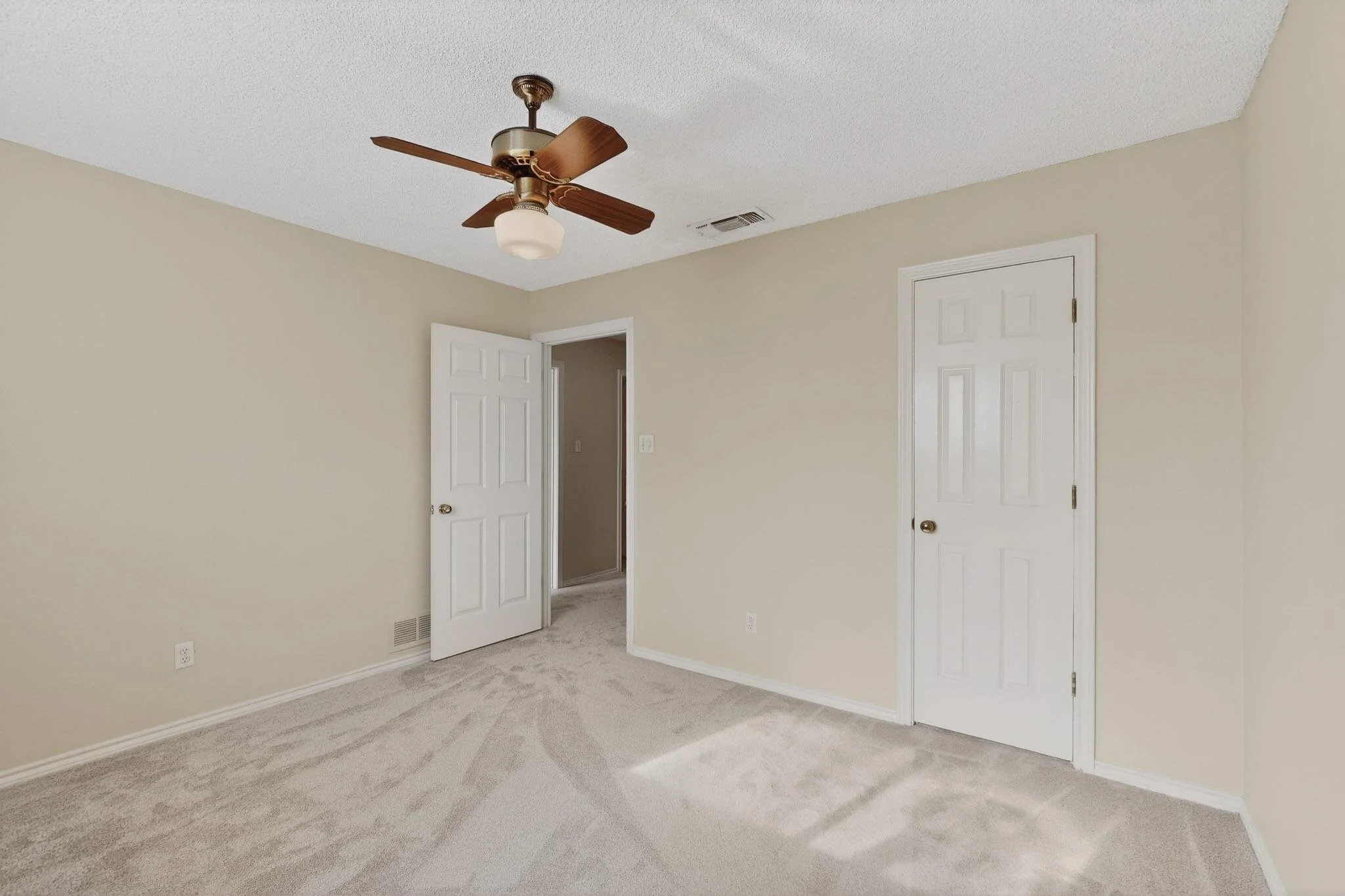 1424 Homestead Ct - 33.jpg