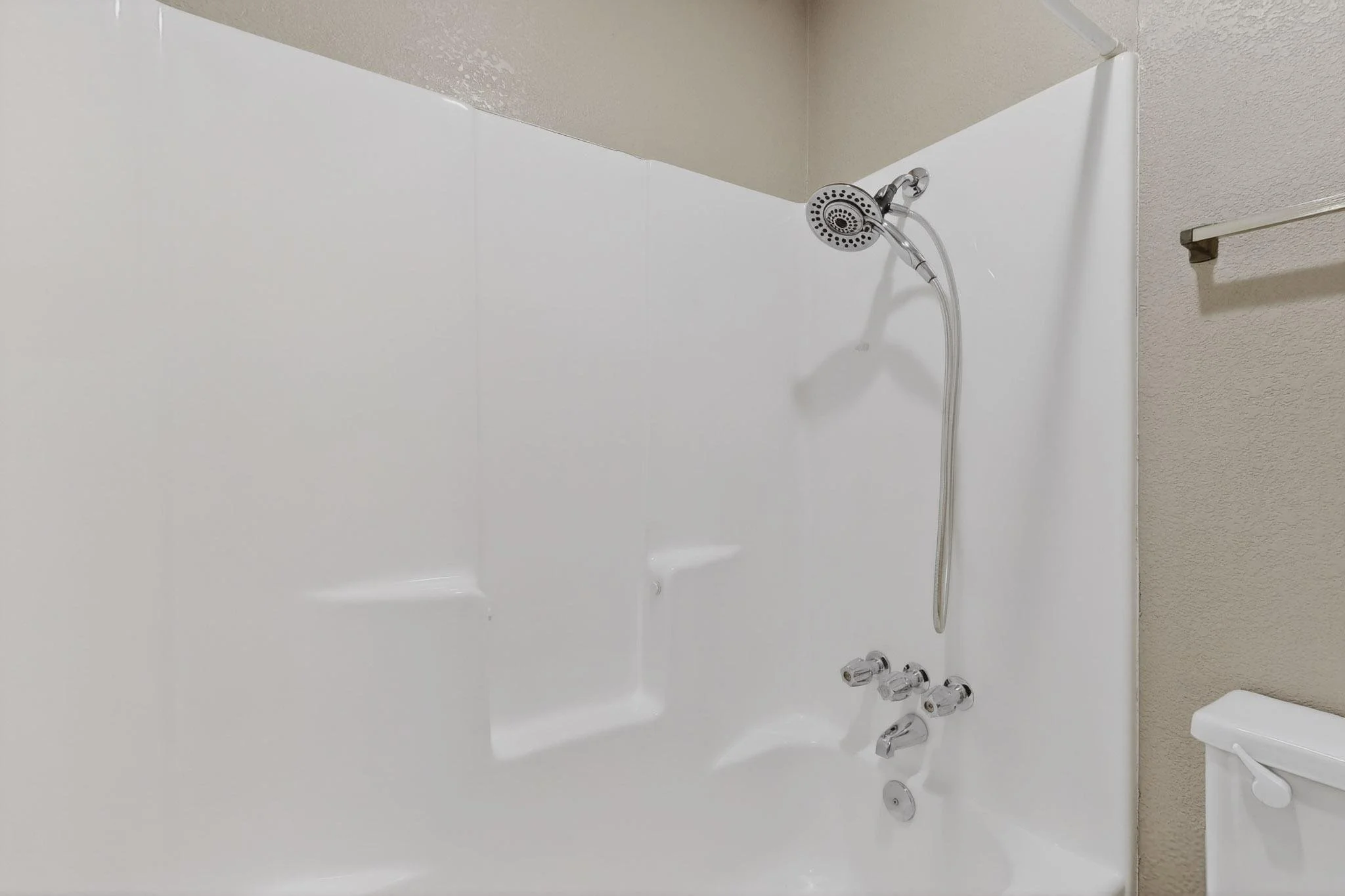 1424 Homestead Ct - 35.jpg