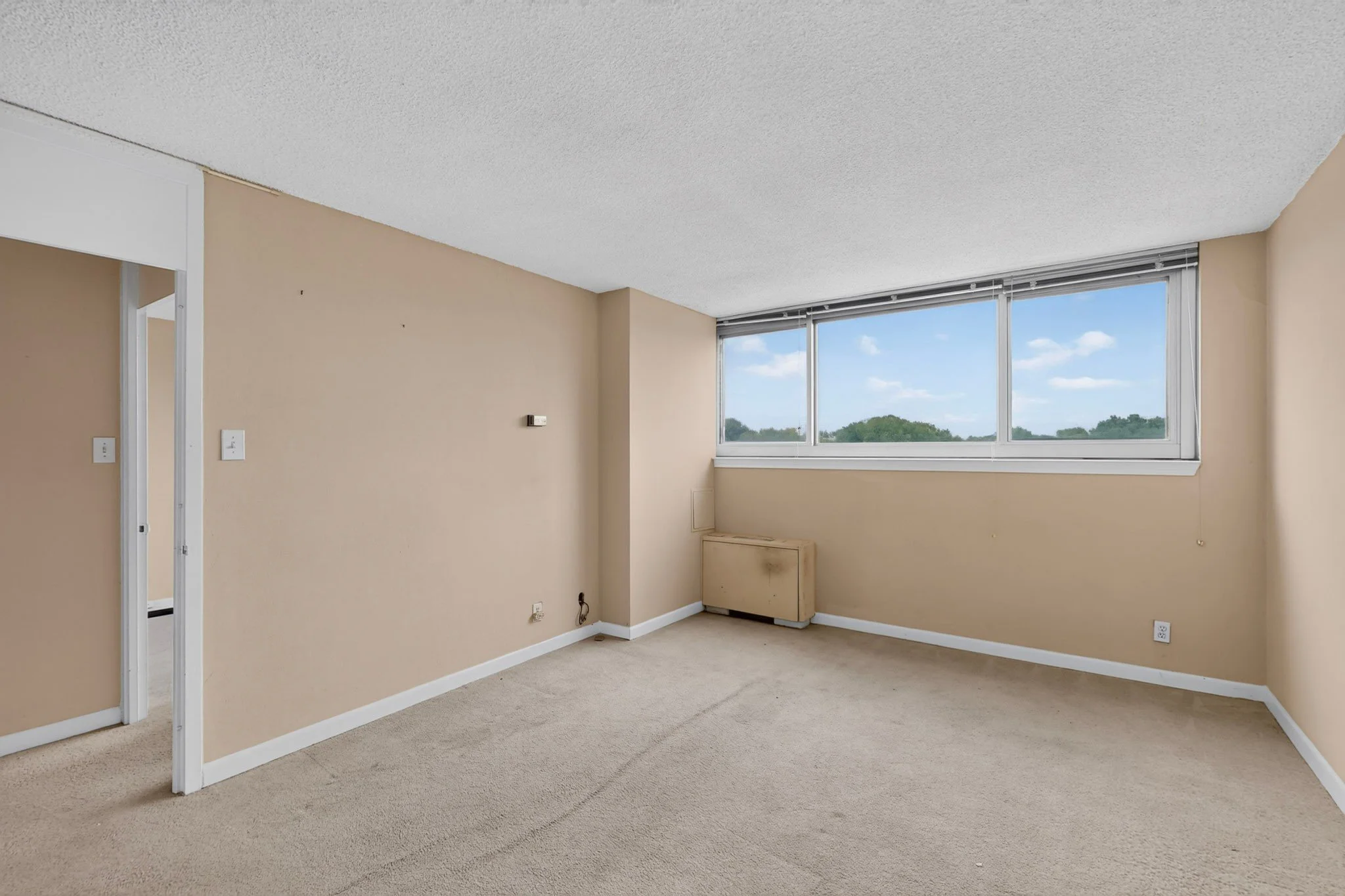 ModernestRealty-3883-turtle-creek-blvd-018.jpg