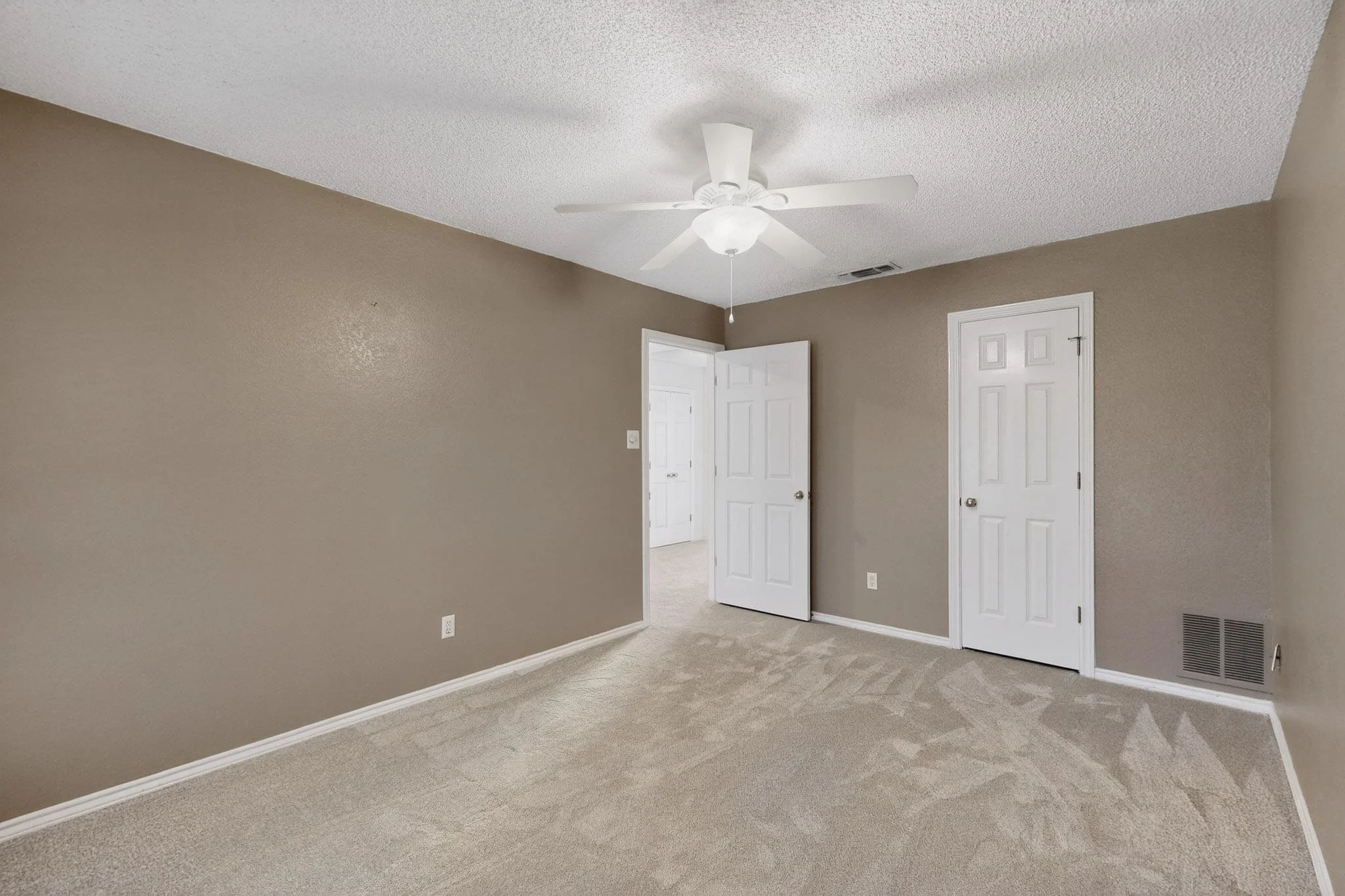 1424 Homestead Ct - 29.jpg