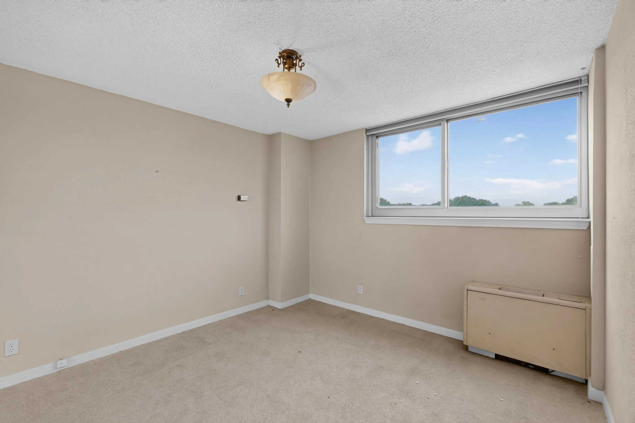 ModernestRealty-3883-turtle-creek-blvd-023.jpg
