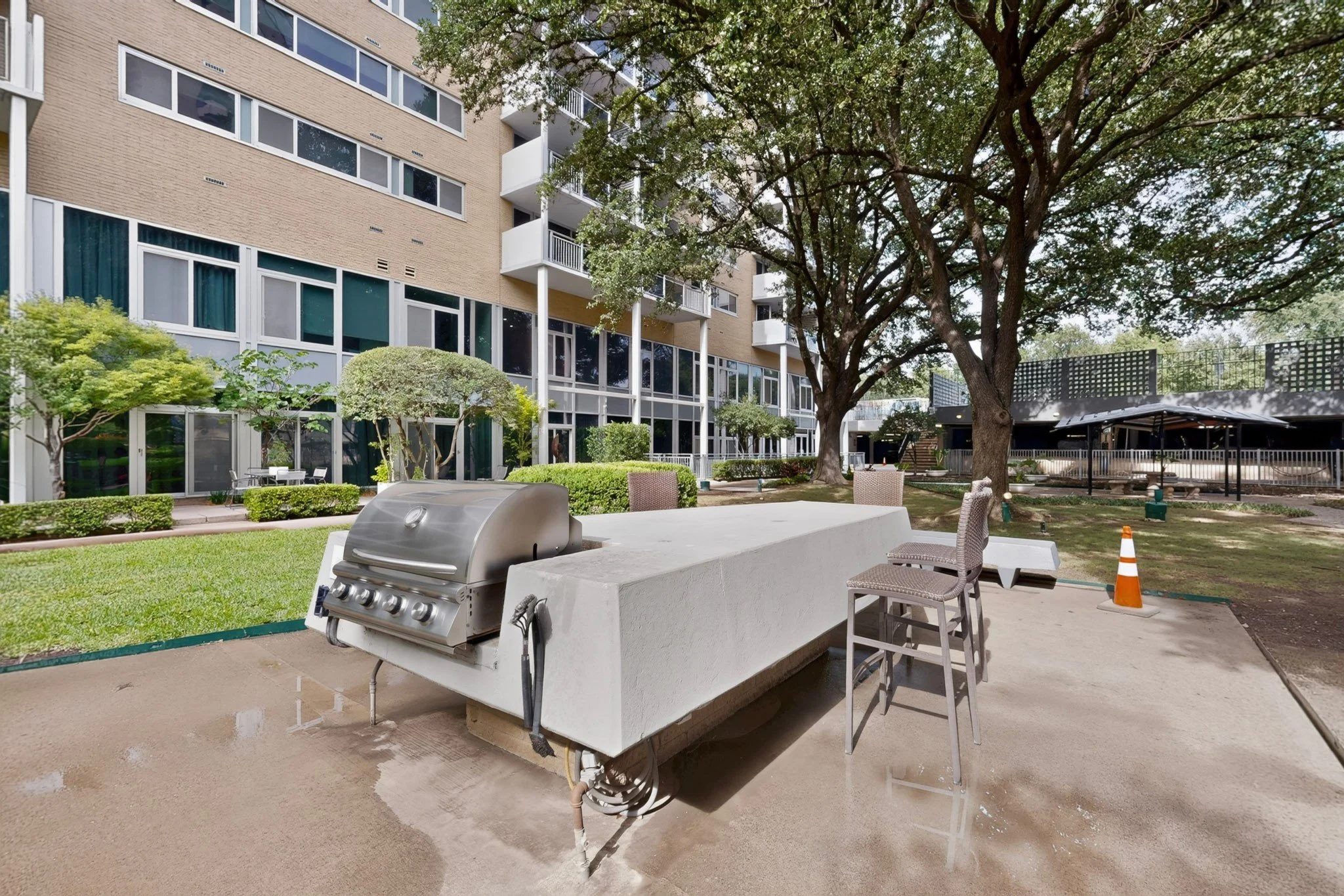 ModernestRealty-3883-turtle-creek-blvd-039.jpg