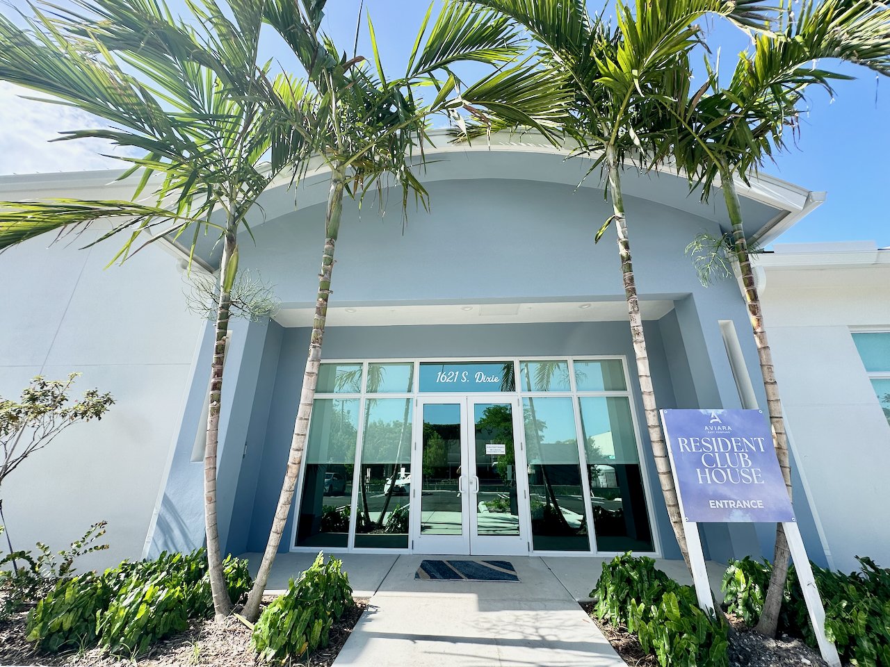 Aviara East Pompano - Club House Entrance