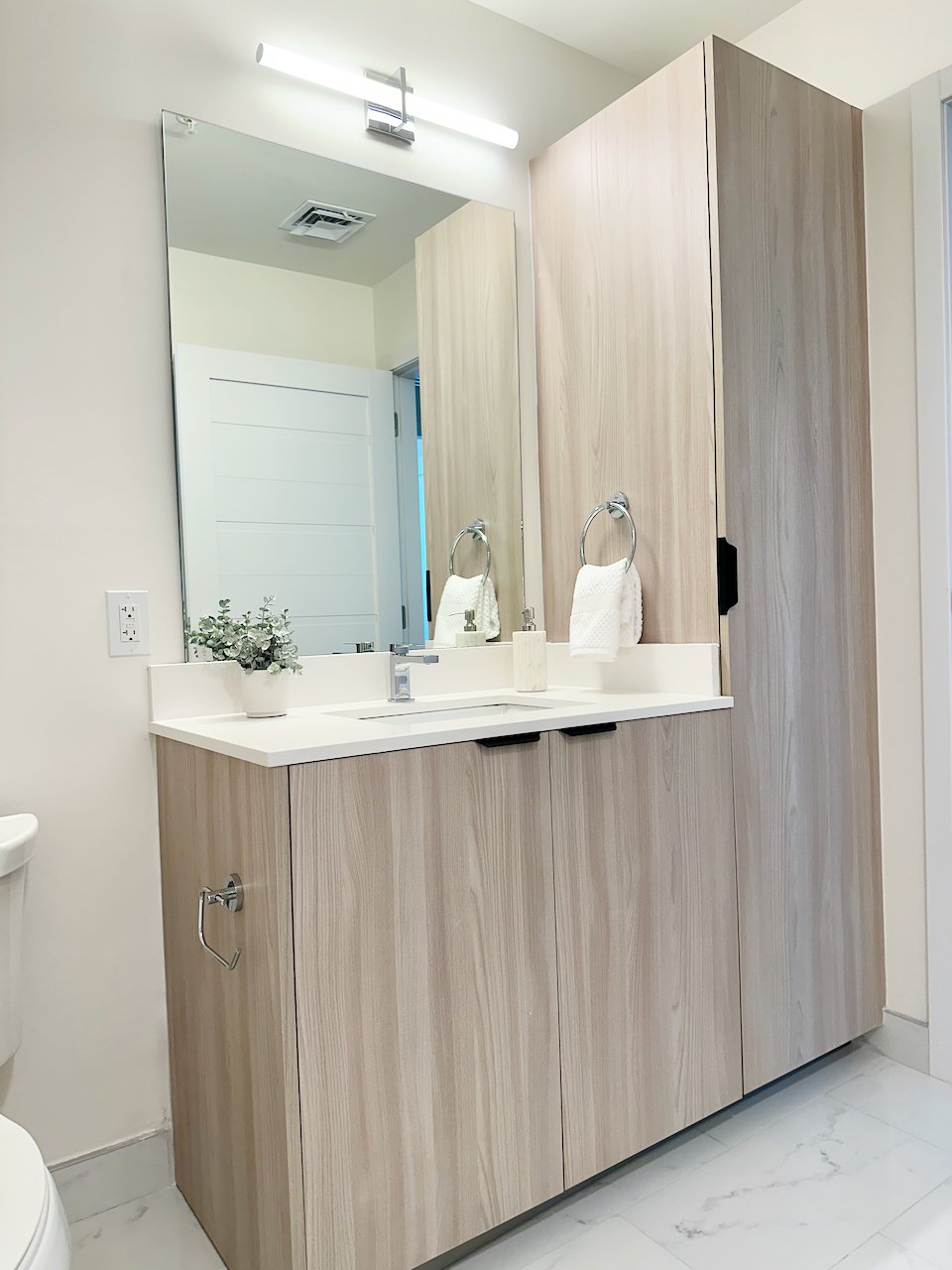 Magnolia - 2 Bedroom (Espresso Color Scheme)