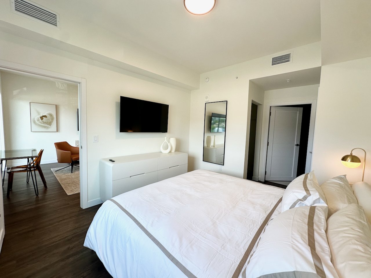 Magnolia - 2 Bedroom (Espresso Color Scheme)