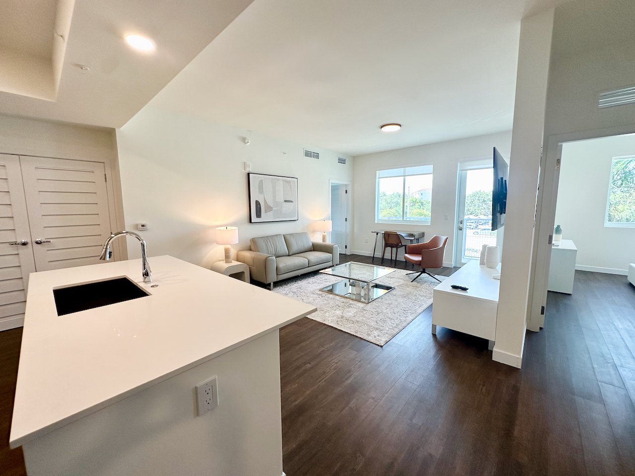 Magnolia - 2 Bedroom (Espresso Color Scheme)