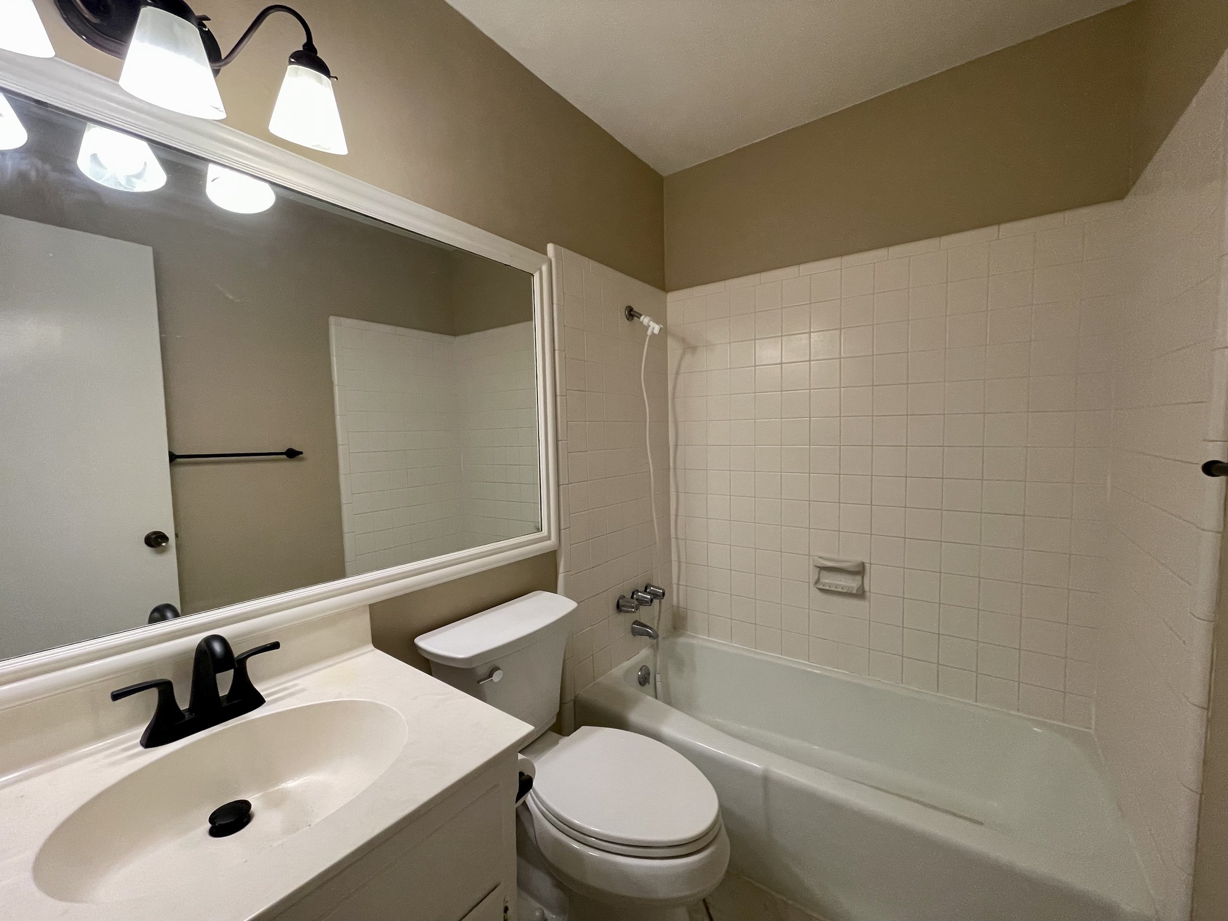 Bathroom 2.