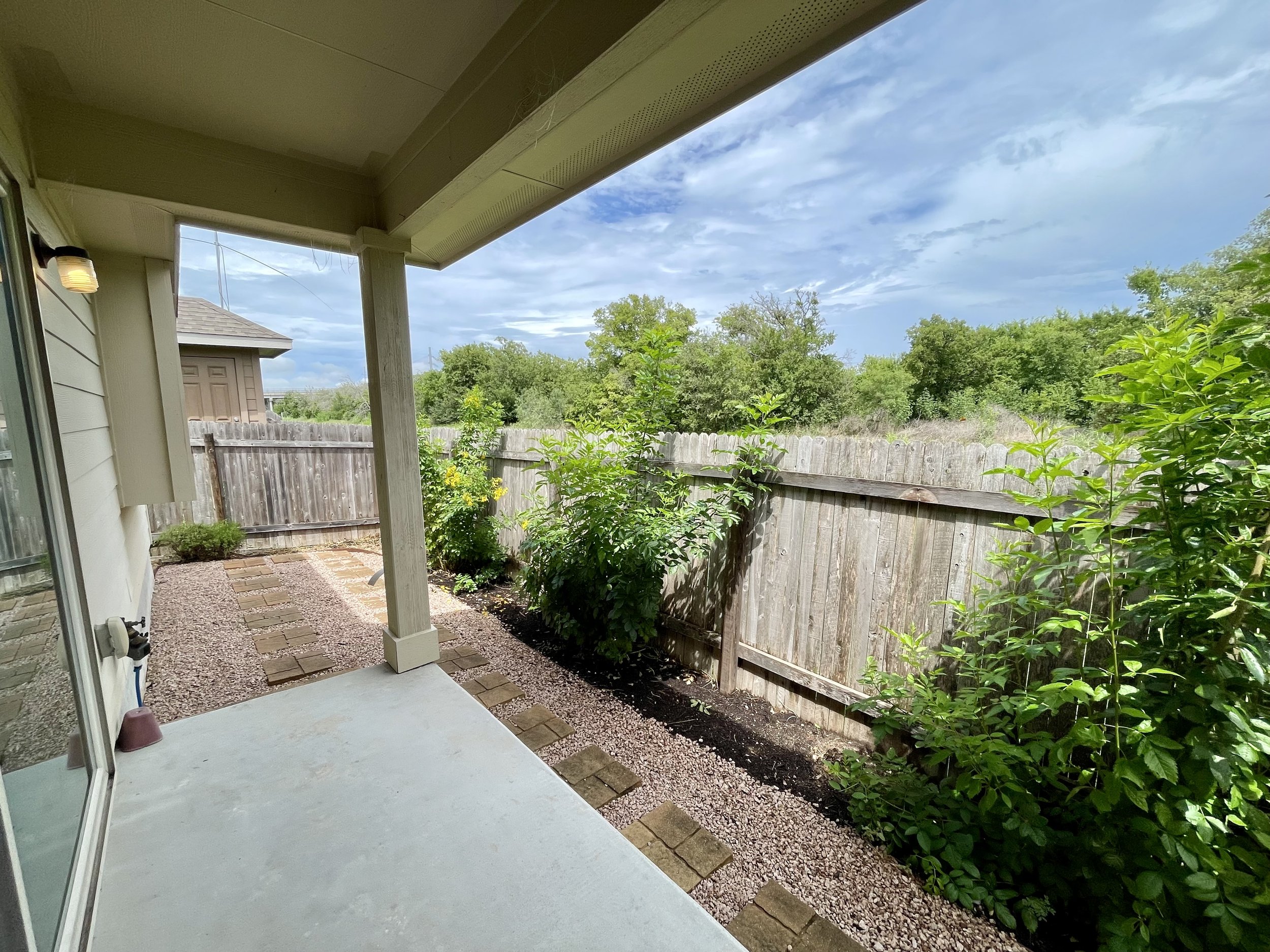 Back patio. No back neighbor!