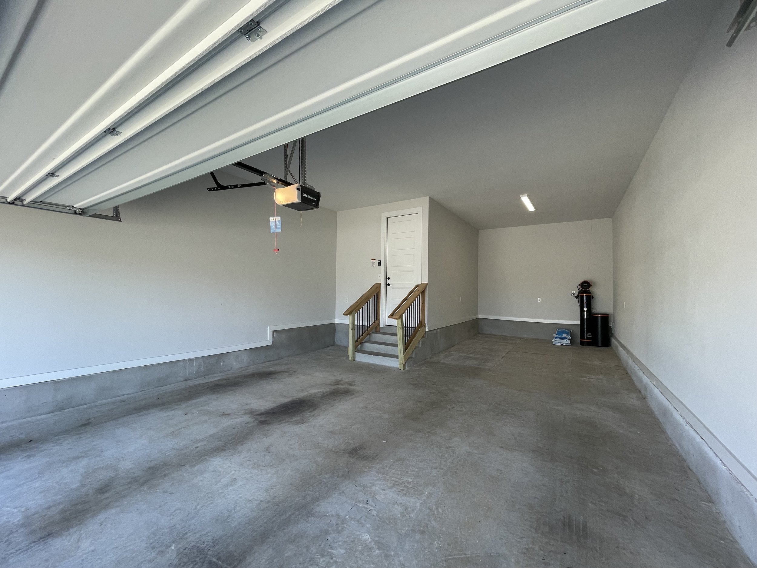 3-Bay Tandem Garage