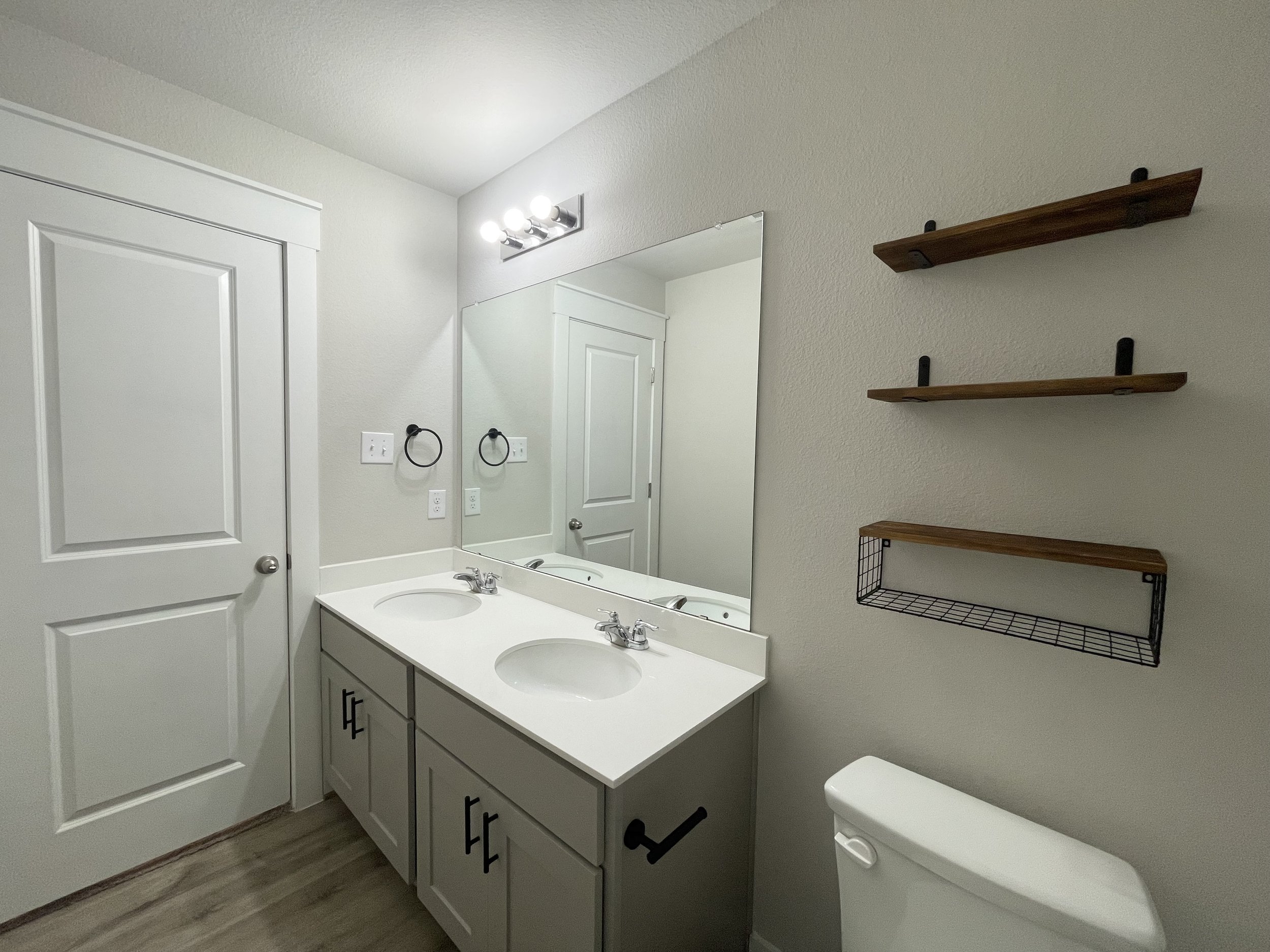 Double vanity