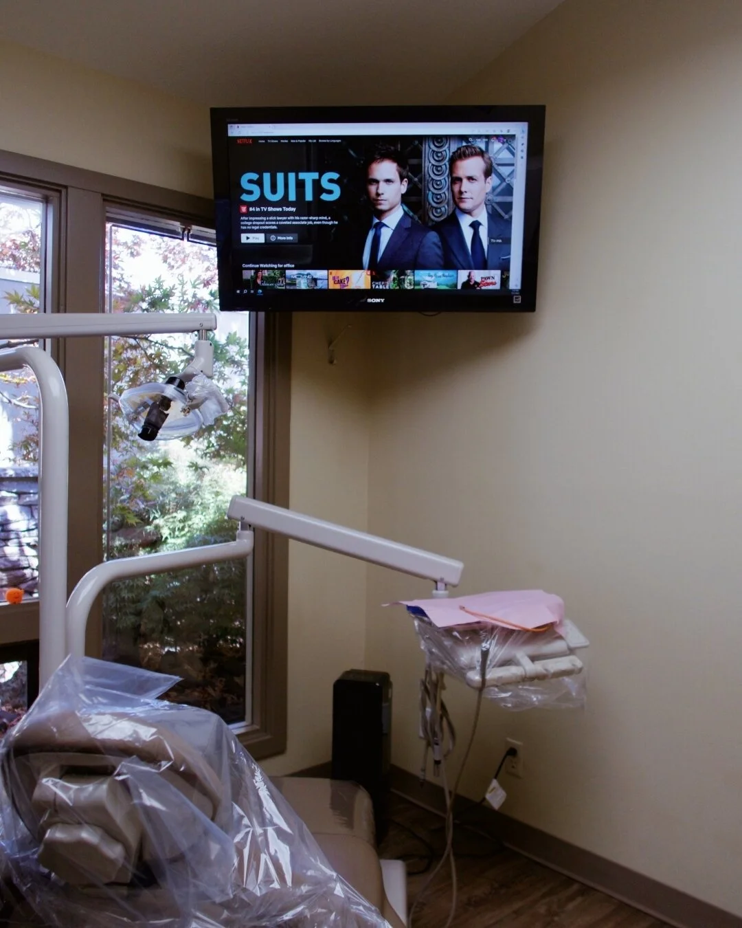 Fun Fact! ⭐️ ⁠
⁠
You can watch Netflix during your visit while sitting in the dentist's chair. What would you watch? 👀⁠
・⁠
・⁠
・⁠
#netflix #netflixmovie #netflixorigional #netflixtv #yakima #yakimawa #centralwa #wastate #dentistry #dentist #dental #s