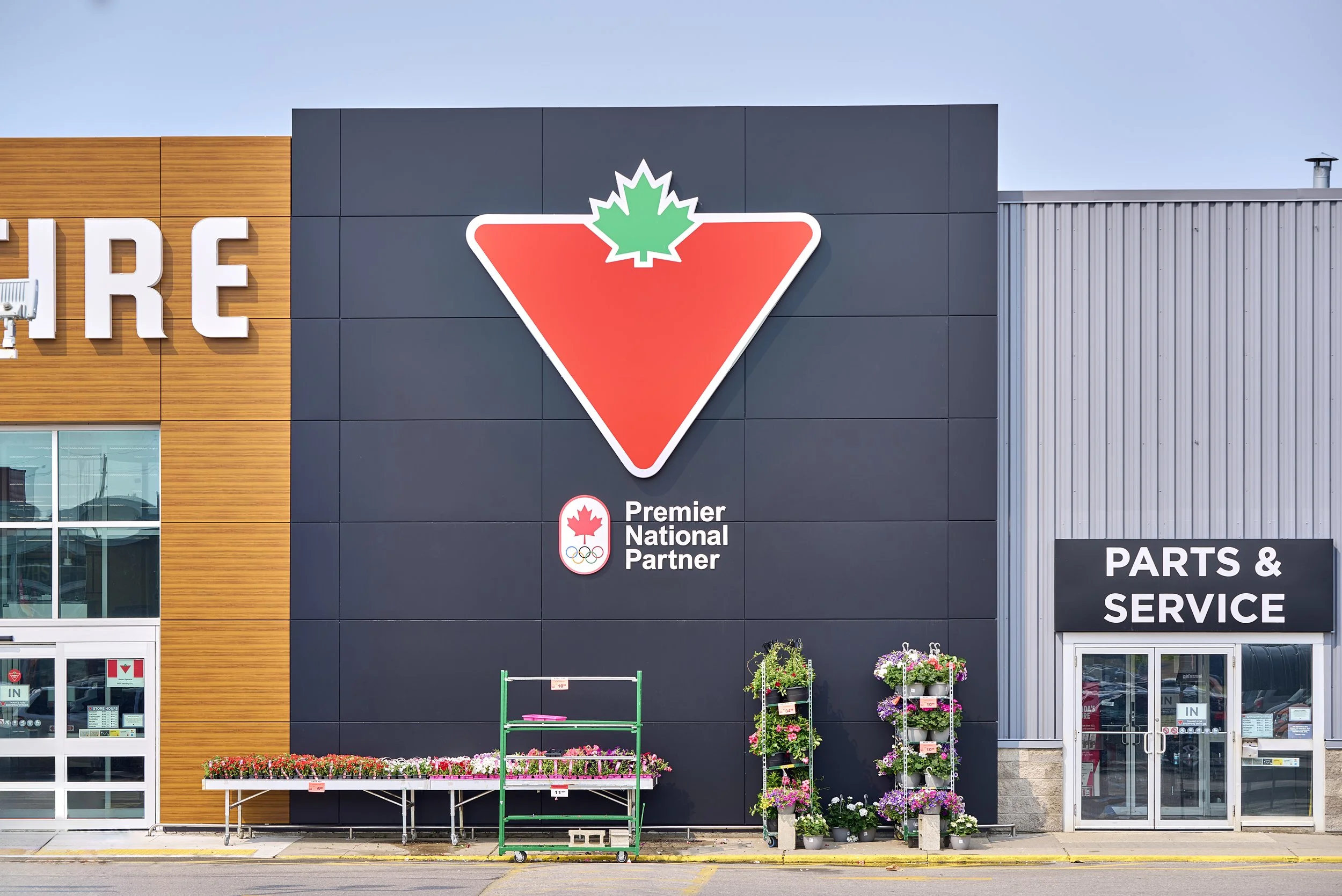 Canadian Tire Fergus Jun 10 2025 0_249 .jpg